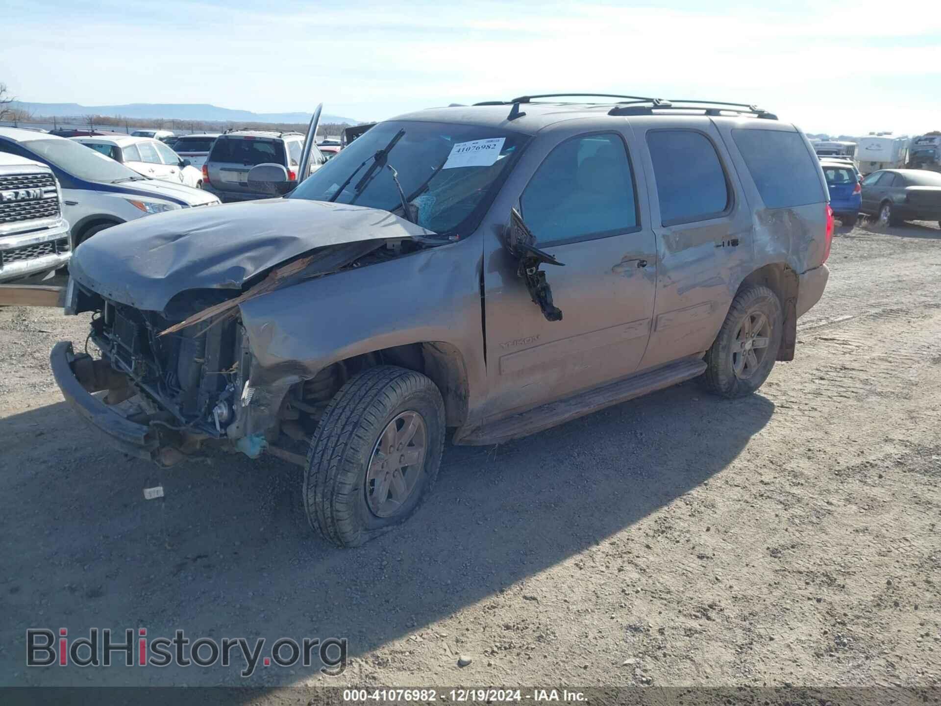 2012 GMC YUKON - VIN: 1GKS2AE05CR131348 - Фото 2