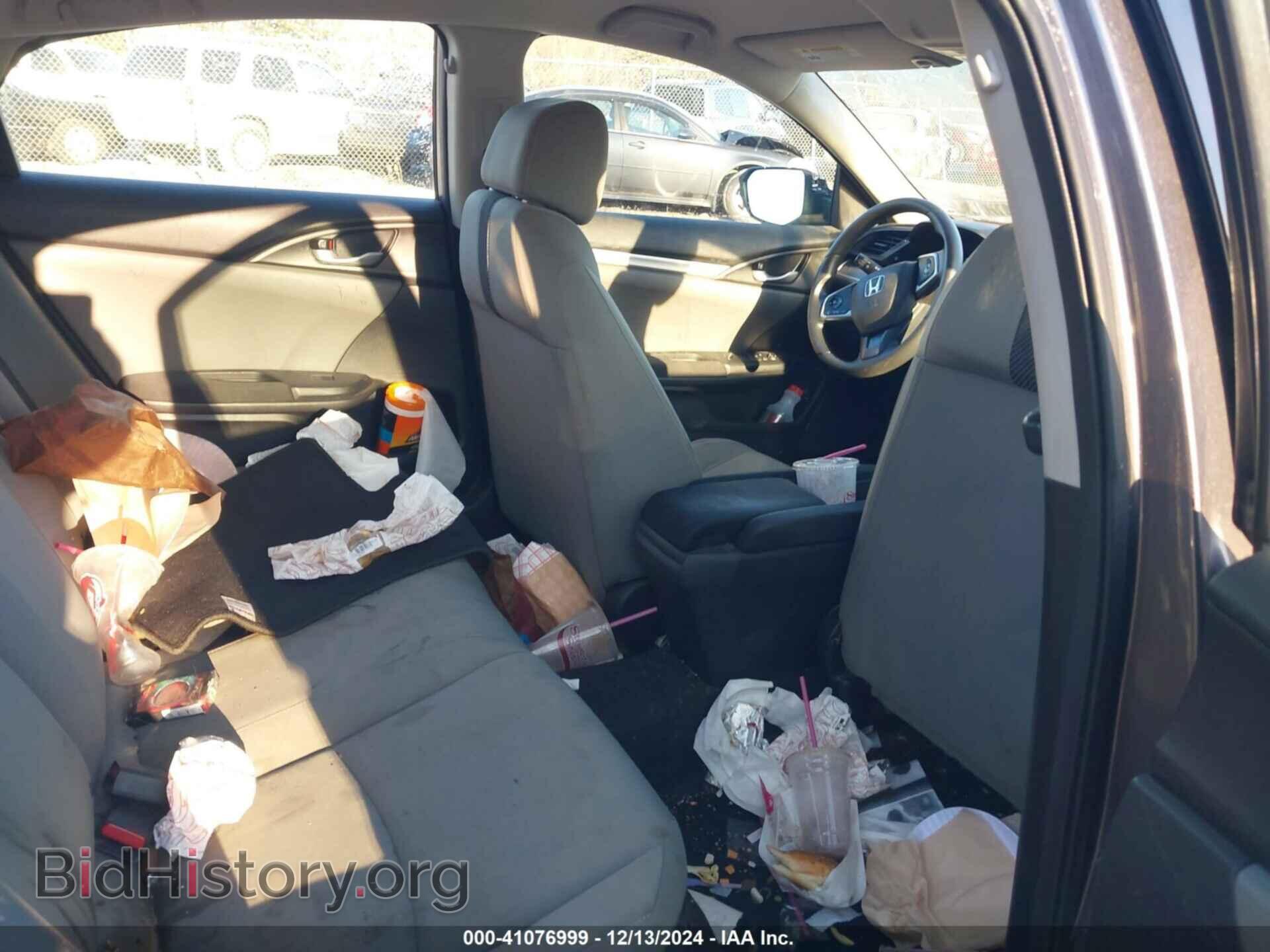 2018 HONDA CIVIC - VIN: 19XFC2F57JE204156 - Фото 8