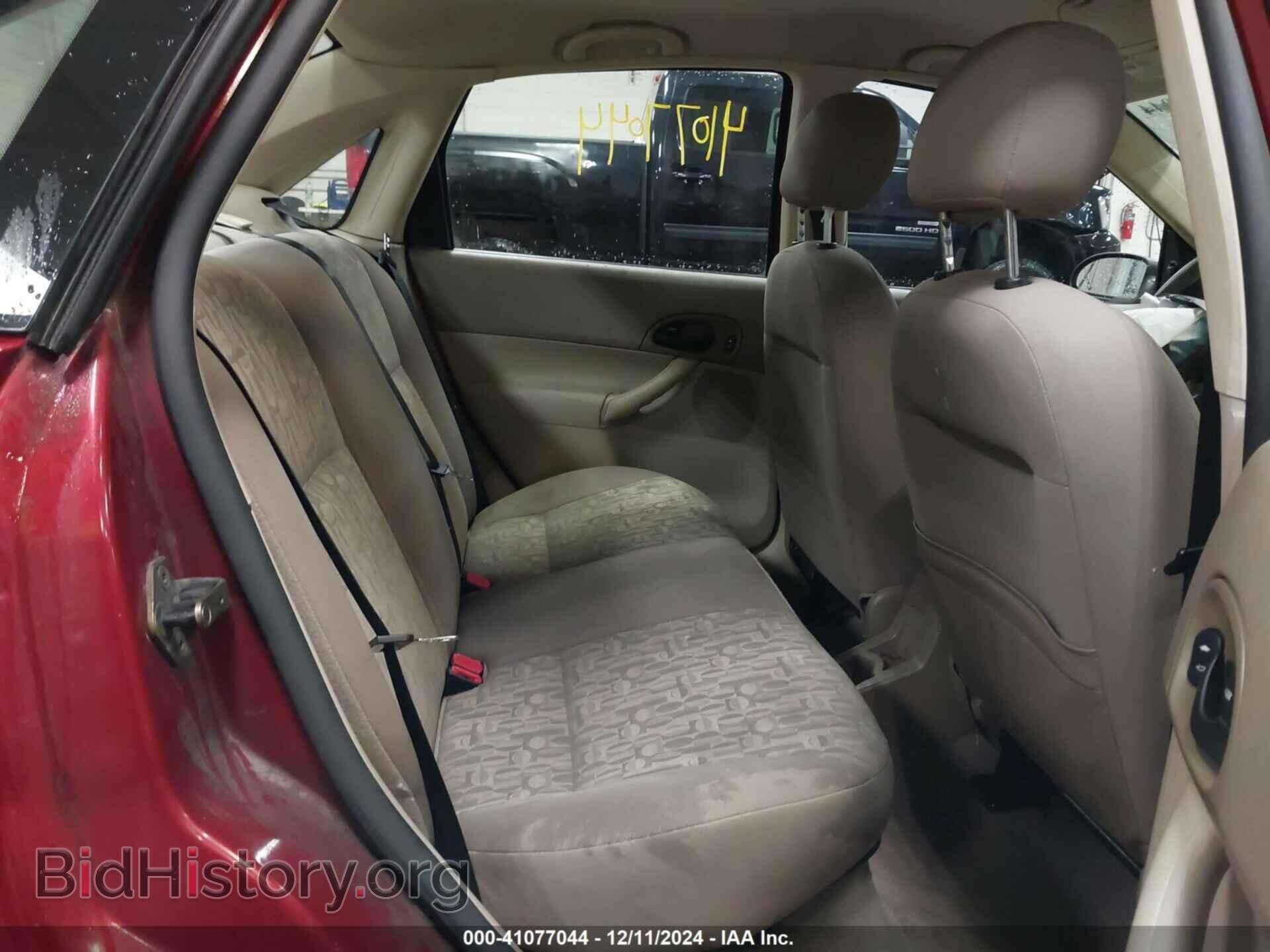 2005 FORD FOCUS - VIN: 1FAFP34N55W170667 - Фото 8