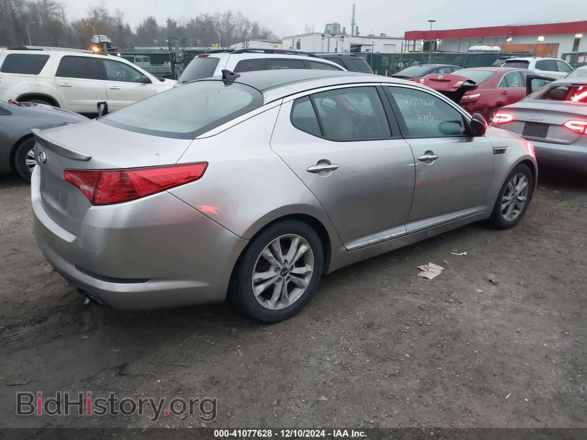 2011 KIA OPTIMA - VIN: KNAGN4A73B5087575 - Фото 4