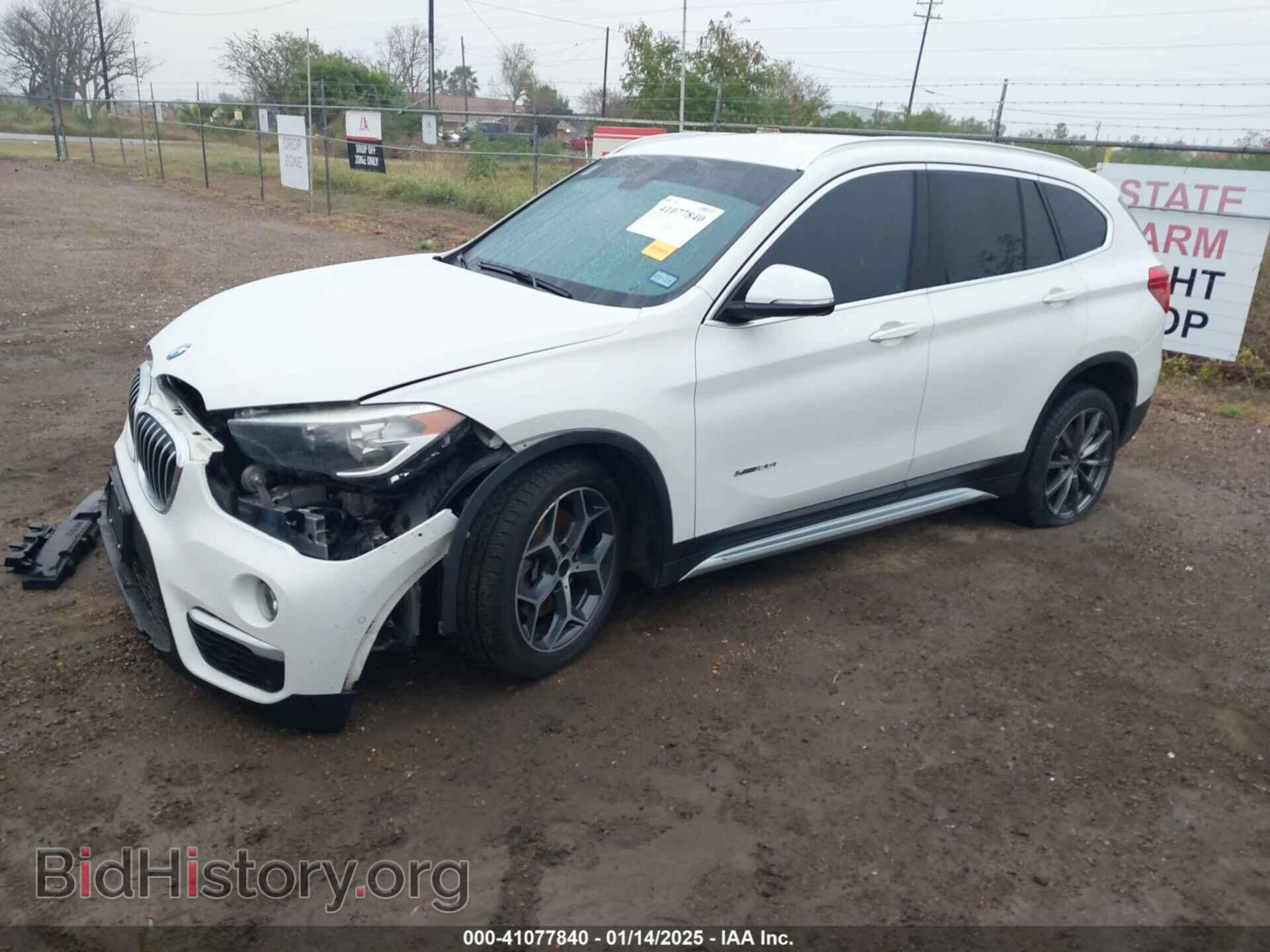 2017 BMW X1 - VIN: WBXHT3C39H5F74635 - Фото 2