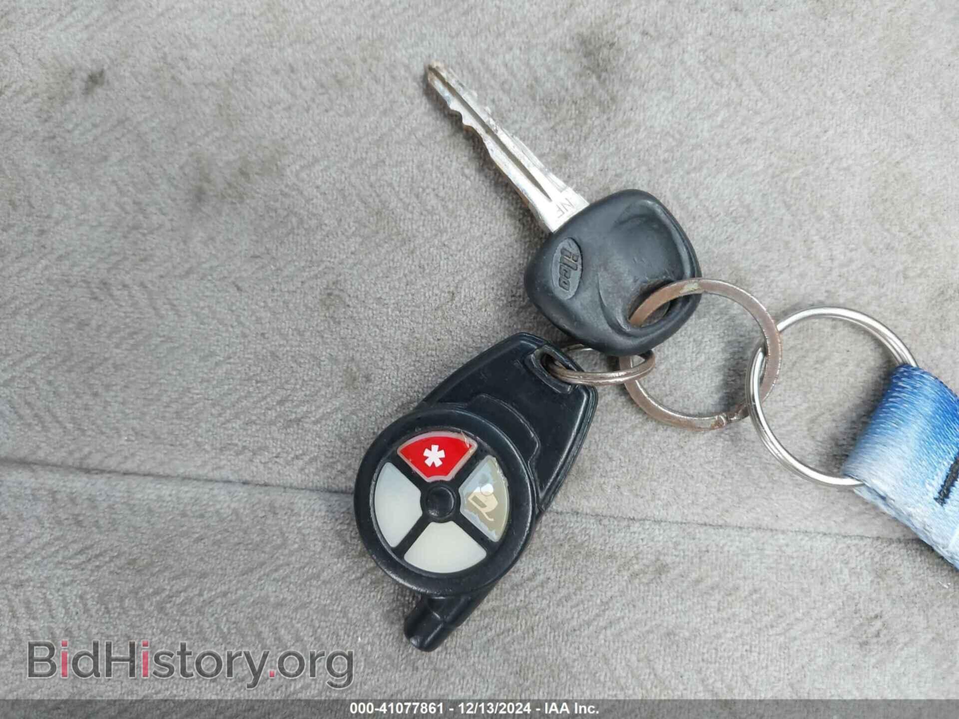 2008 KIA OPTIMA - VIN: KNAGE123885239062 - Фото 11