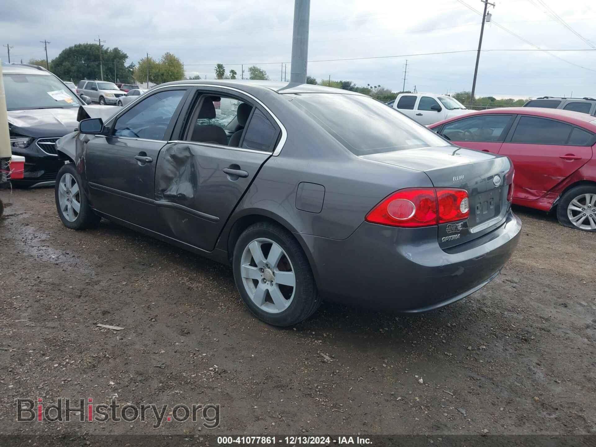 2008 KIA OPTIMA - VIN: KNAGE123885239062 - Фото 3