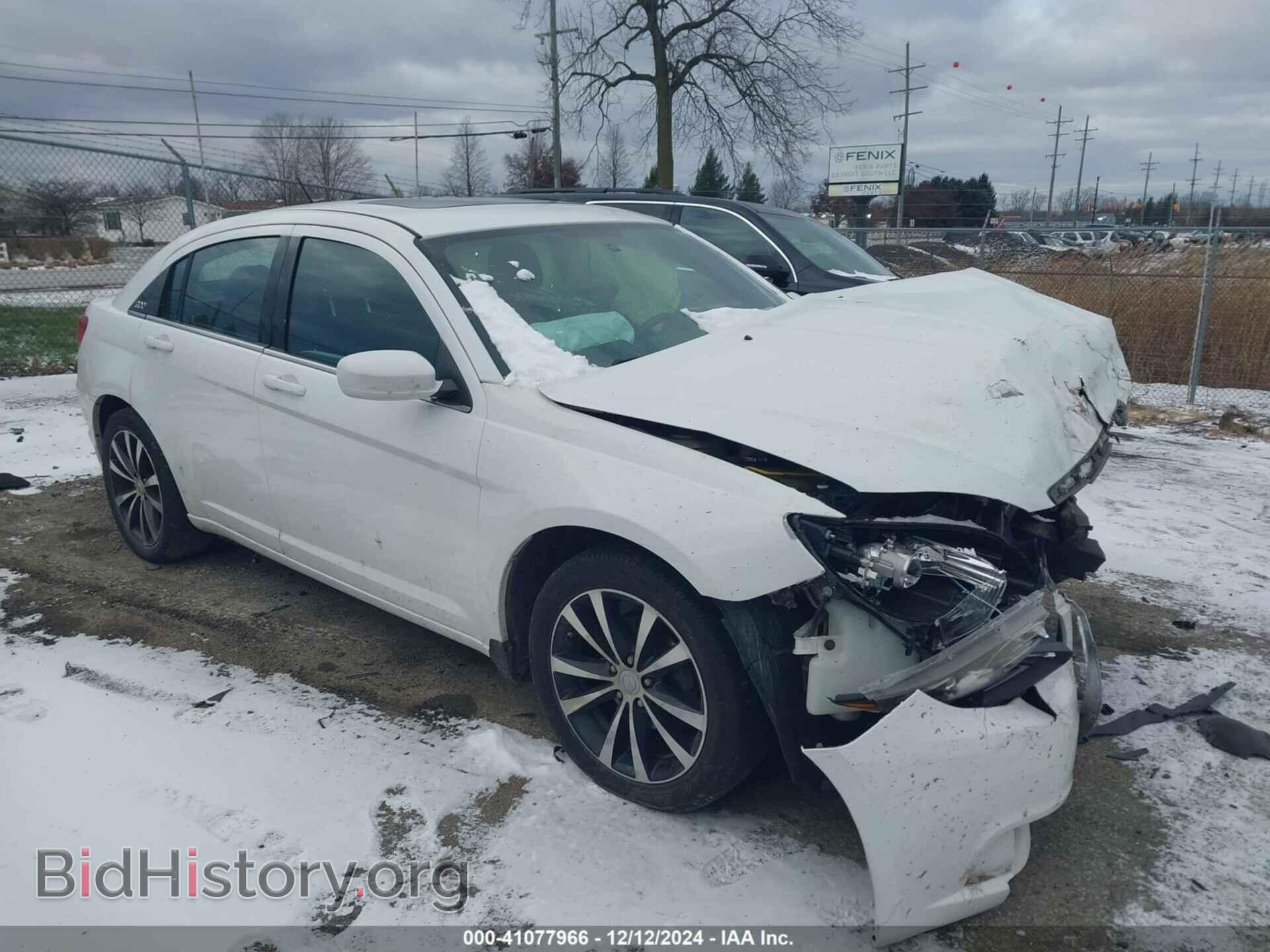 Фотография 1C3CCBCG6DN718139 - CHRYSLER 200 2013