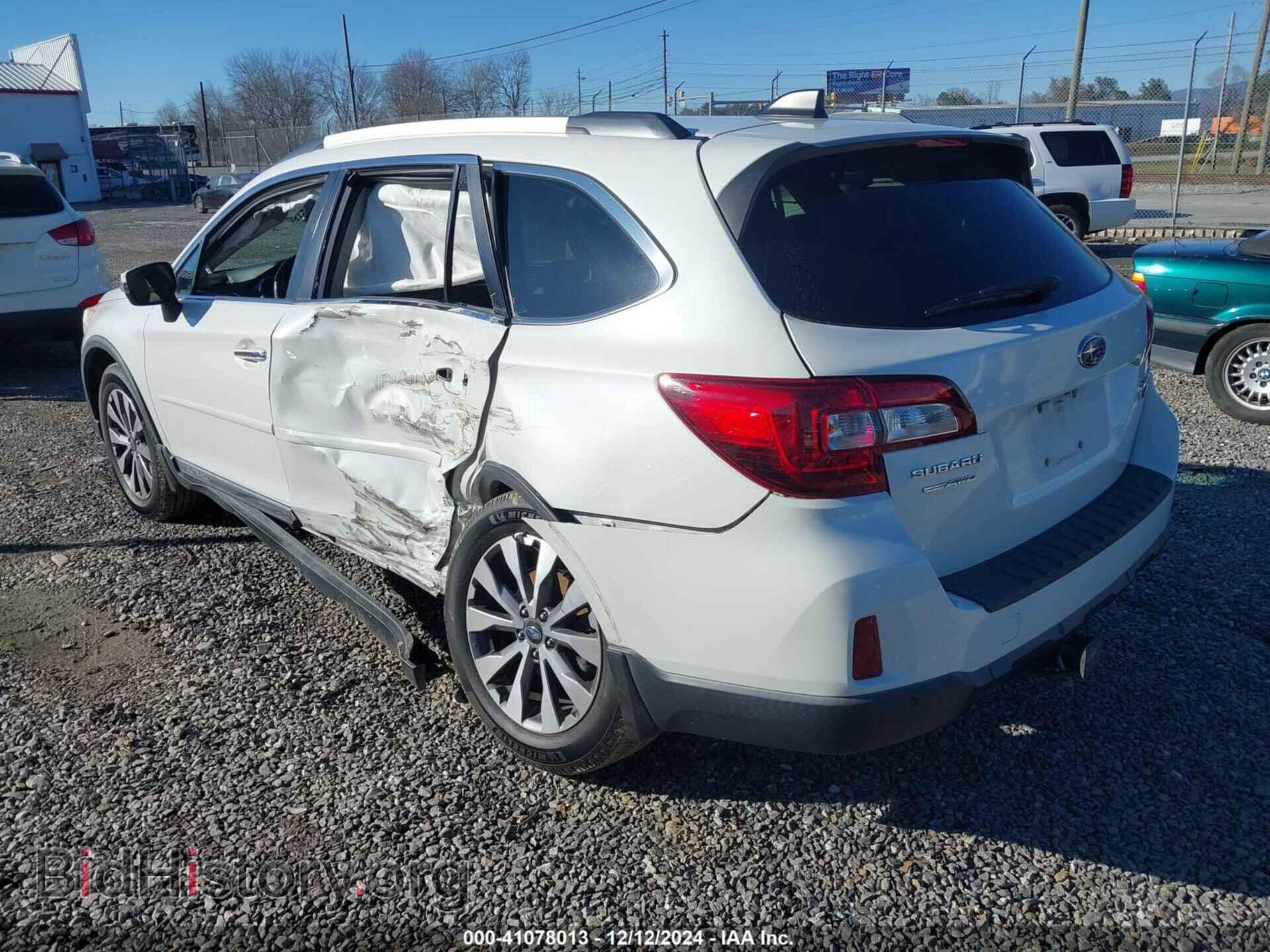 2017 SUBARU OUTBACK - VIN: 4S4BSETC7H3301375 - Фото 3