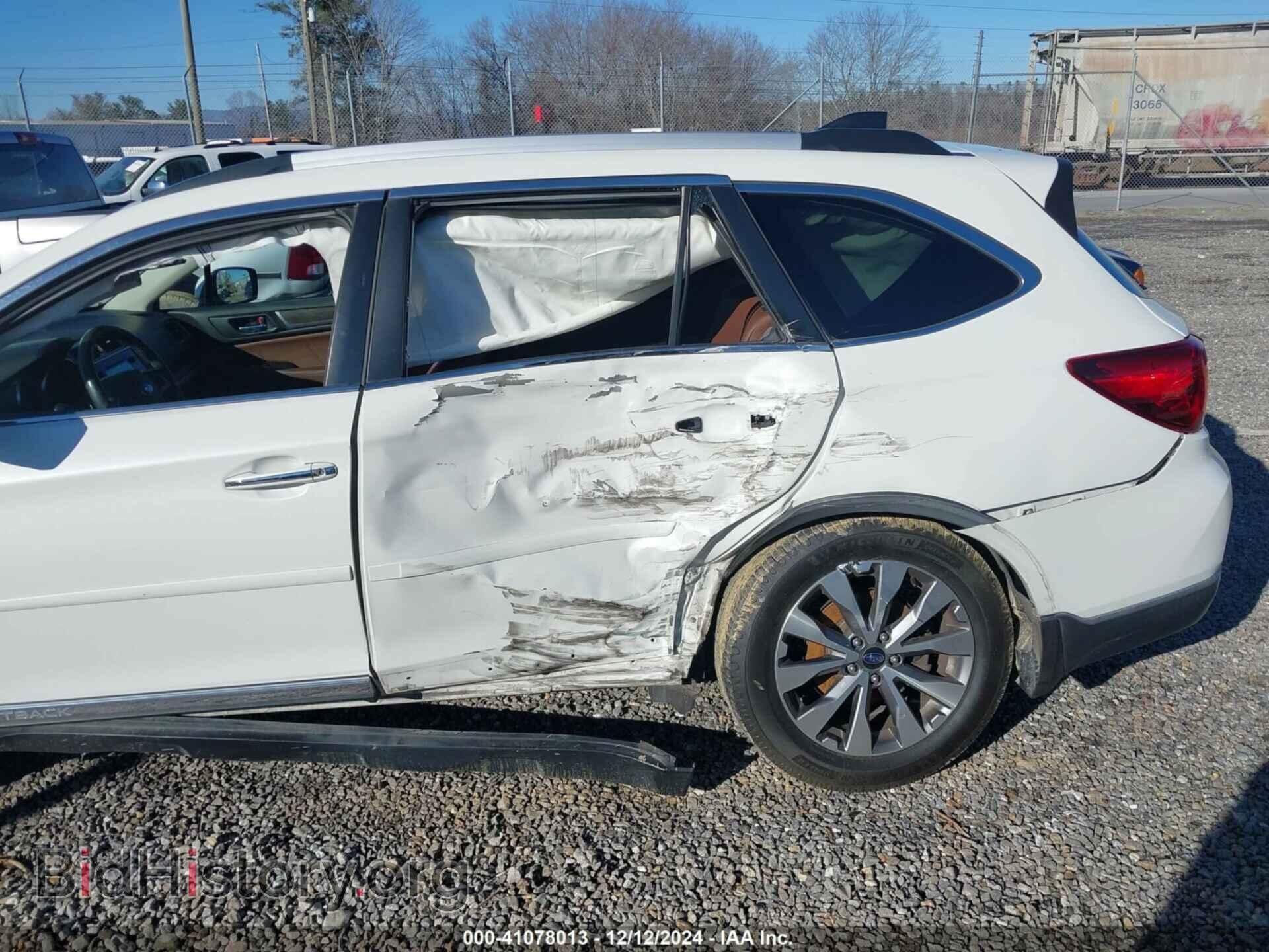 2017 SUBARU OUTBACK - VIN: 4S4BSETC7H3301375 - Фото 6
