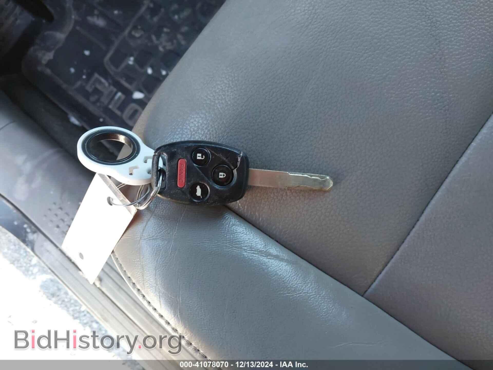 2011 HONDA PILOT - VIN: 5FNYF4H60BB018441 - Фото 11