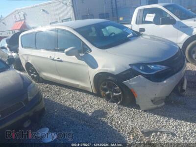 2019 Chrysler PACIFICA Touring Plus, gray — VIN 2C4RC1FG2KR610208, IAAI