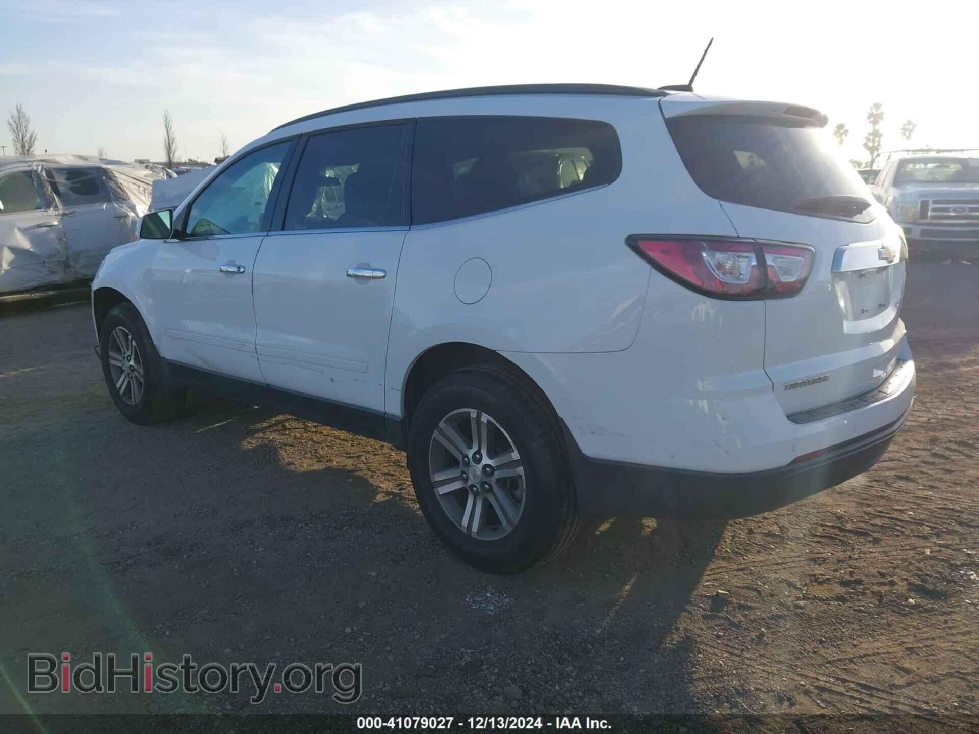 2017 CHEVROLET TRAVERSE - VIN: 1GNKRGKD4HJ309121 - Фото 3
