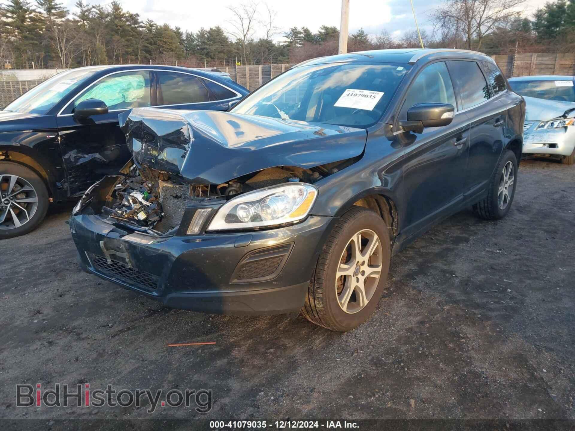 2013 VOLVO XC60 - VIN: YV4902DZ2D2437128 - Фото 2