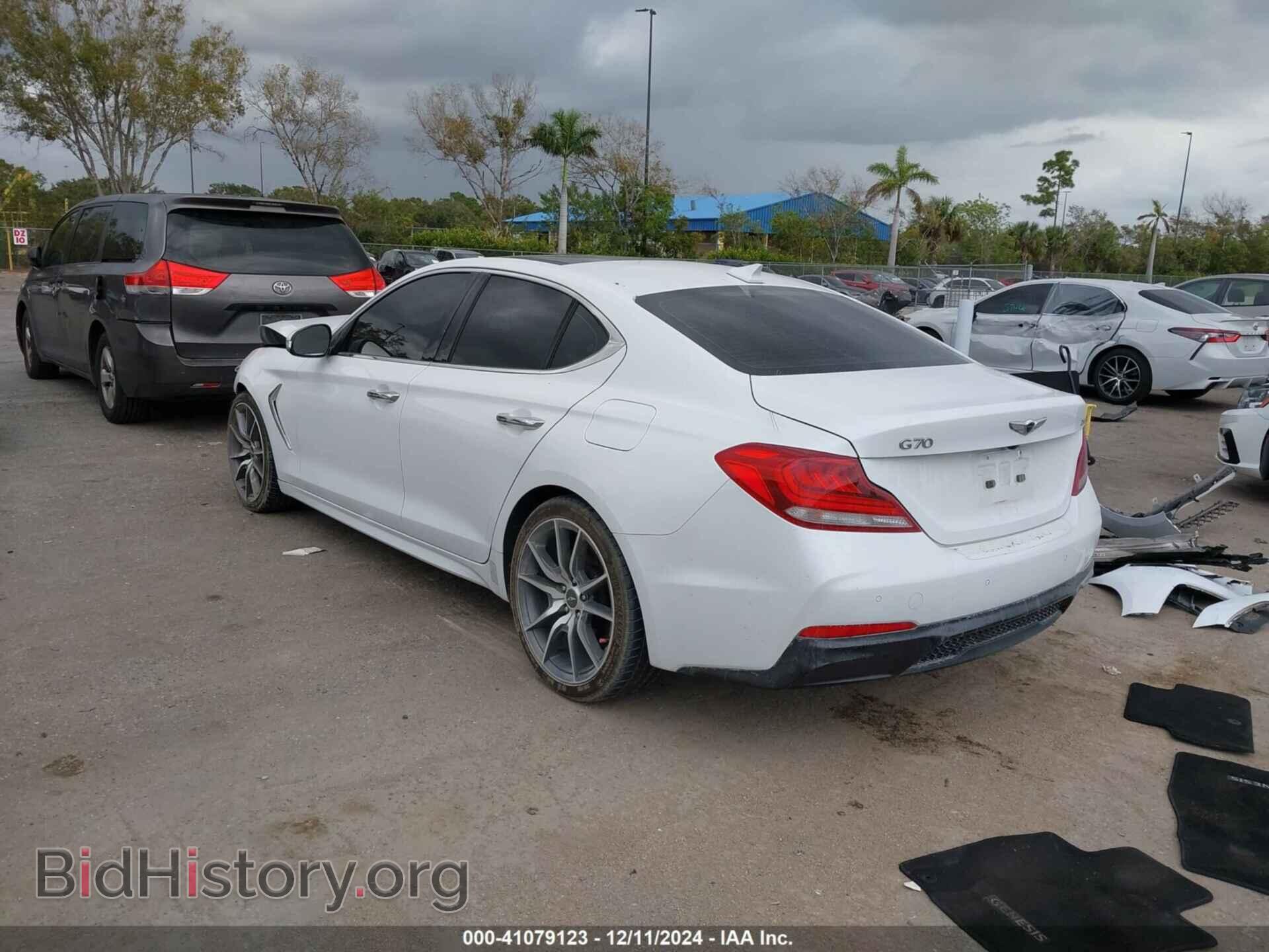 2019 GENESIS G70 - VIN: KMTG44LA0KU021703 - Фото 3