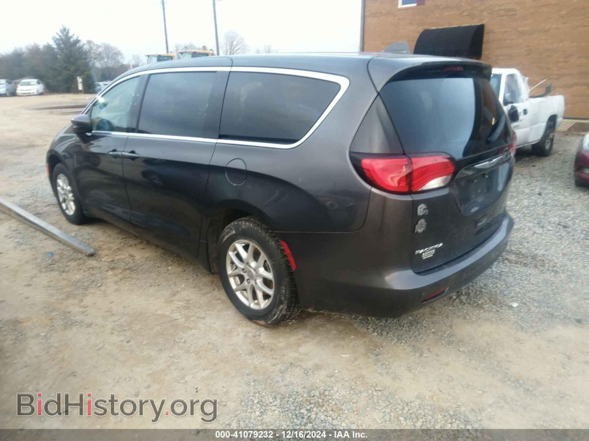2017 CHRYSLER PACIFICA - VIN: 2C4RC1DGXHR712187 - Фото 3