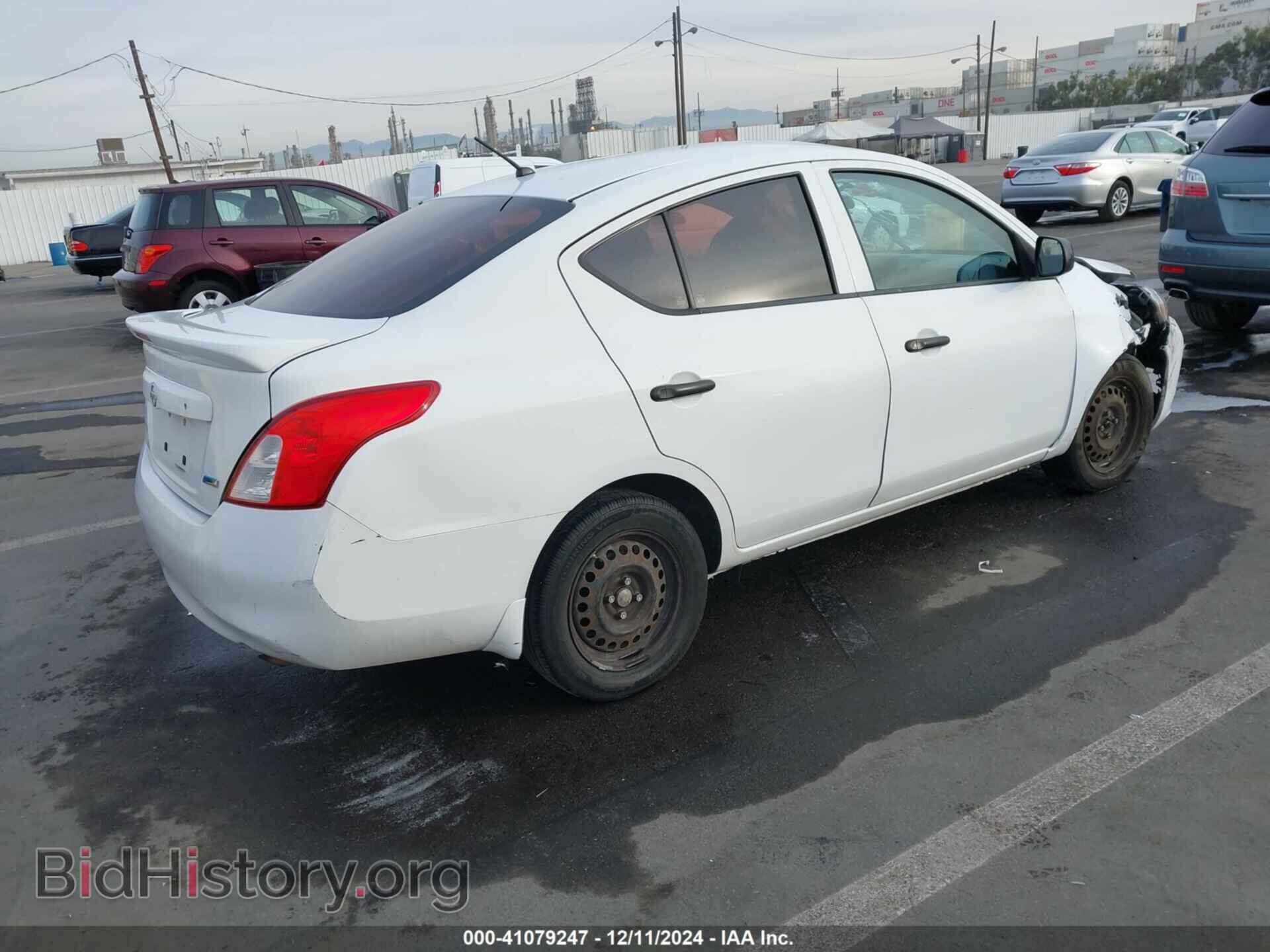 2013 NISSAN VERSA - VIN: 3N1CN7AP9DL844701 - Фото 4