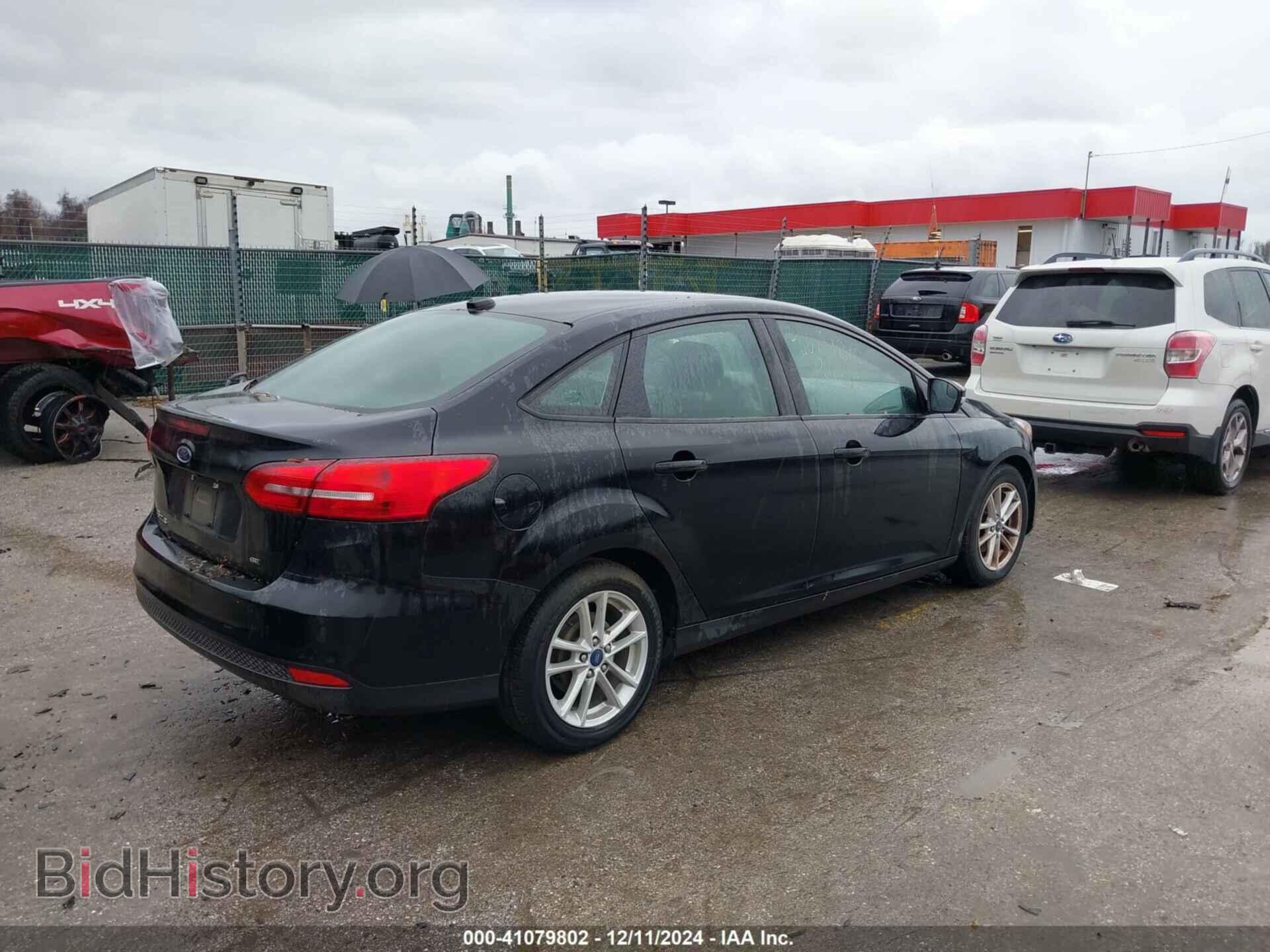 2017 FORD FOCUS - VIN: 1FADP3F2XHL275317 - Фото 4