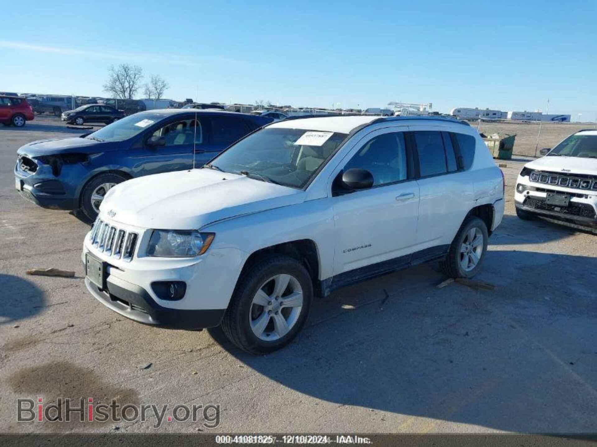2014 JEEP COMPASS - VIN: 1C4NJDBB9ED728196 - Фото 2