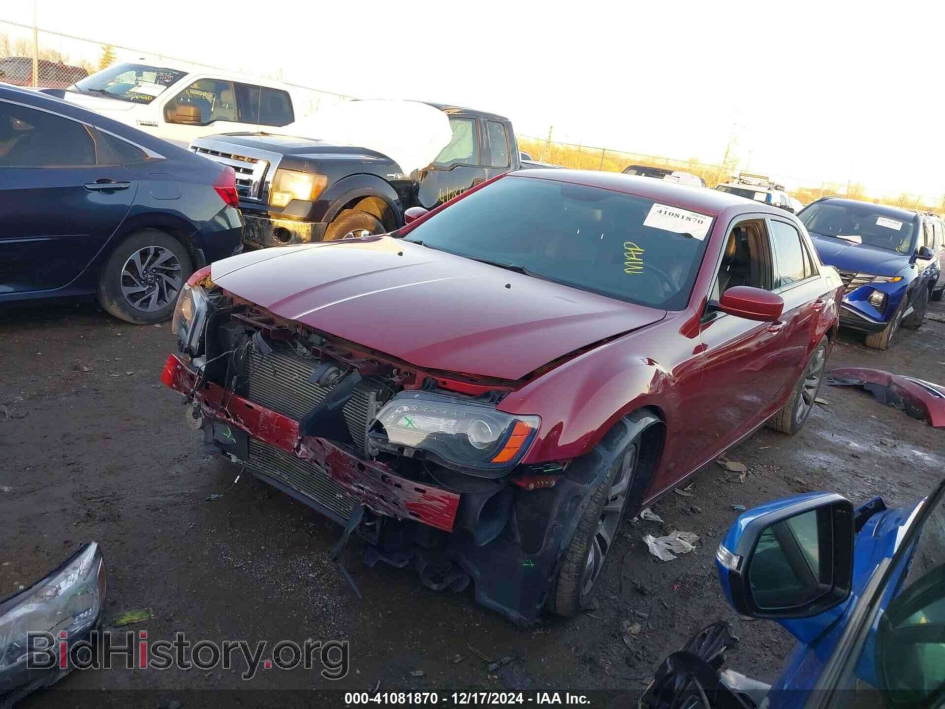 2014 CHRYSLER 300 - VIN: 2C3CCABG0EH357058 - Фото 2