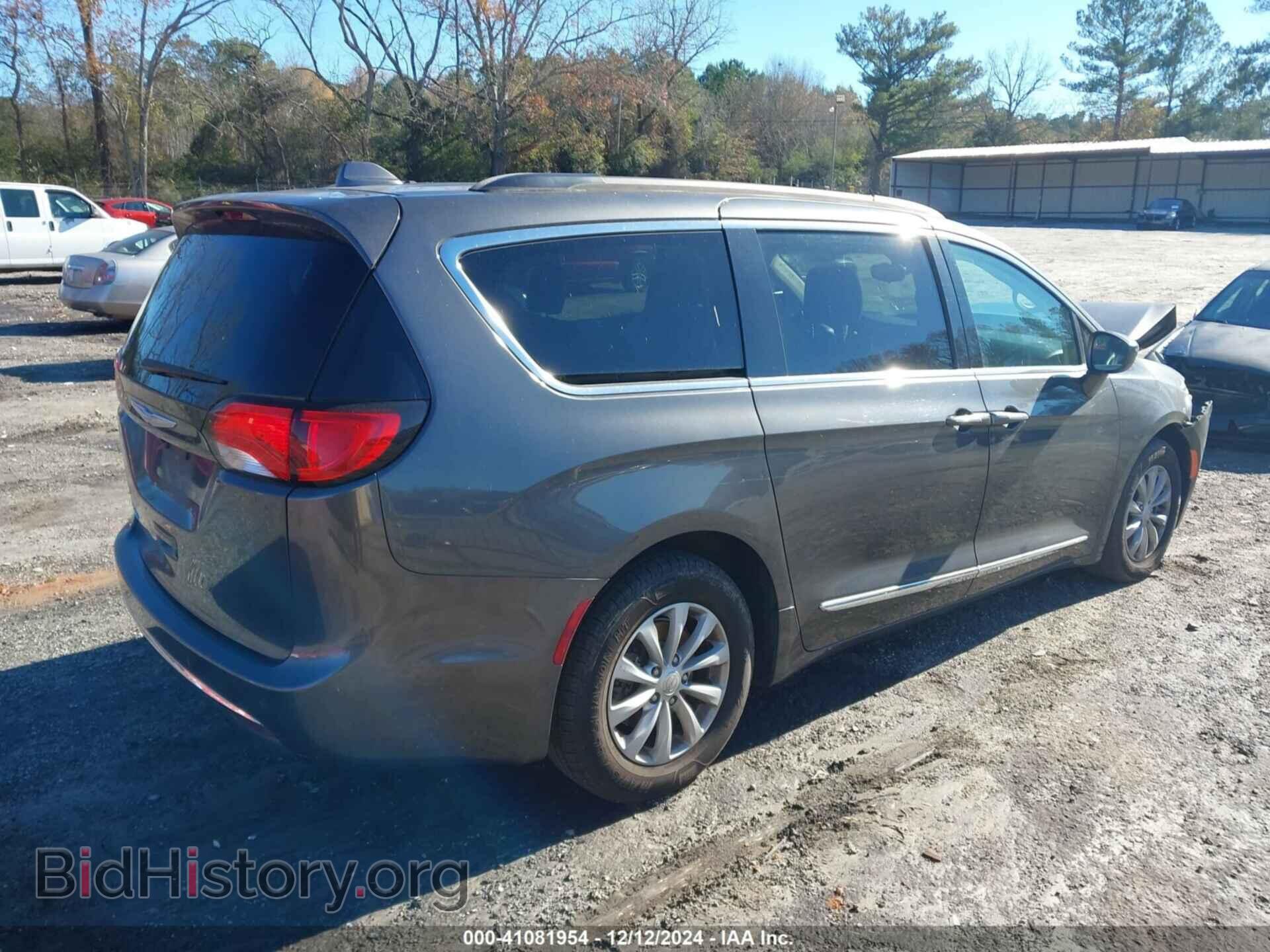 2017 CHRYSLER PACIFICA - VIN: 2C4RC1BG0HR523907 - Photo 4