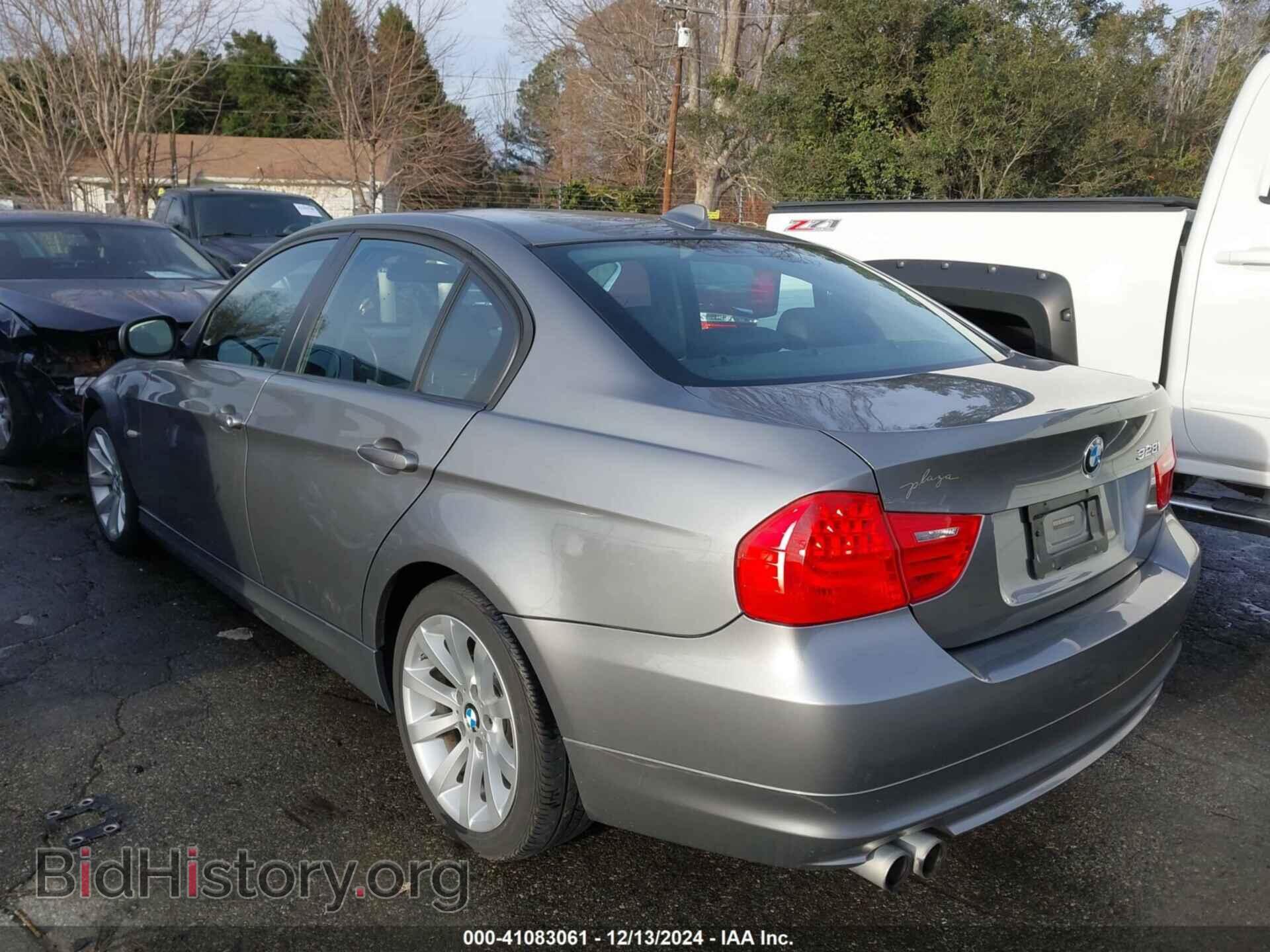 2011 BMW 328I - VIN: WBAPH7C52BE678775 - Фото 3