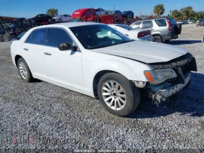 2012 Chrysler 300 Limited, белый — VIN 2C3CCACG2CH198085, IAAI