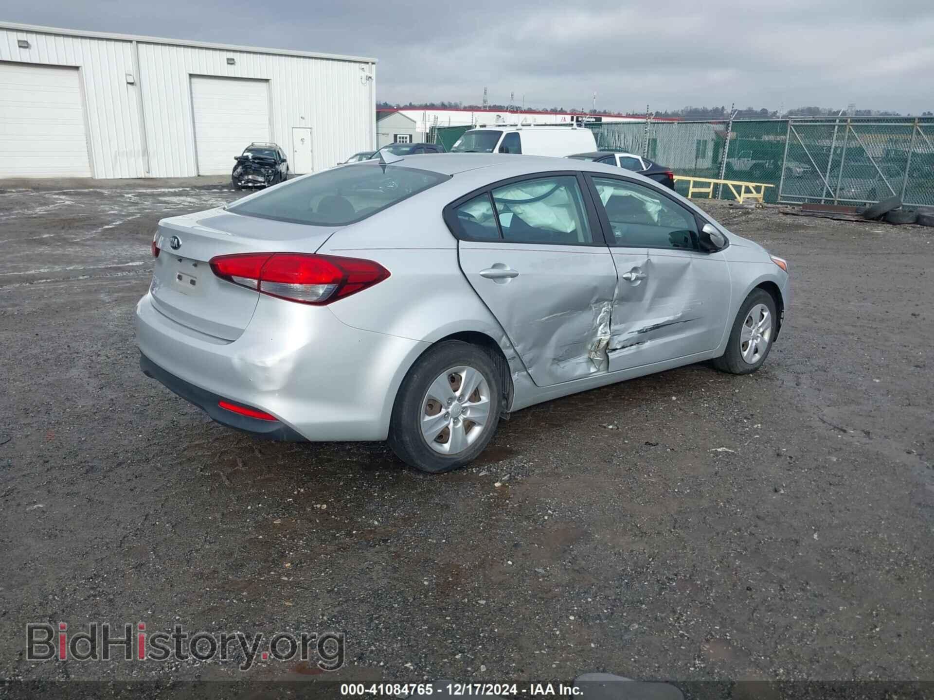 2017 KIA FORTE - VIN: 3KPFK4A70HE133576 - Фото 4