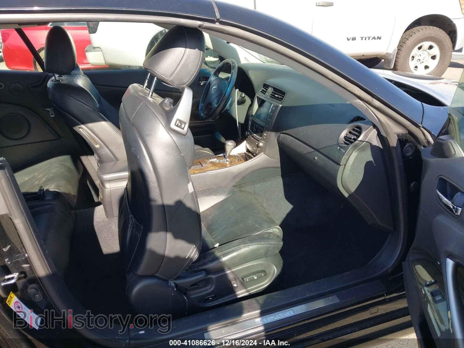 2010 LEXUS IS 350C - VIN: JTHFE2C27A2504795 - Фото 5