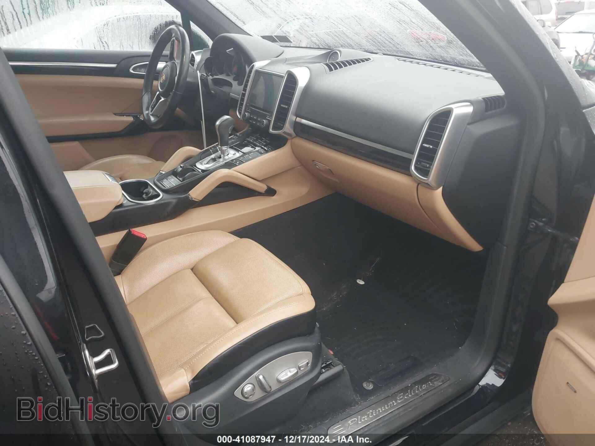 2017 PORSCHE CAYENNE - VIN: WP1AA2A22HKA87556 - Фото 5
