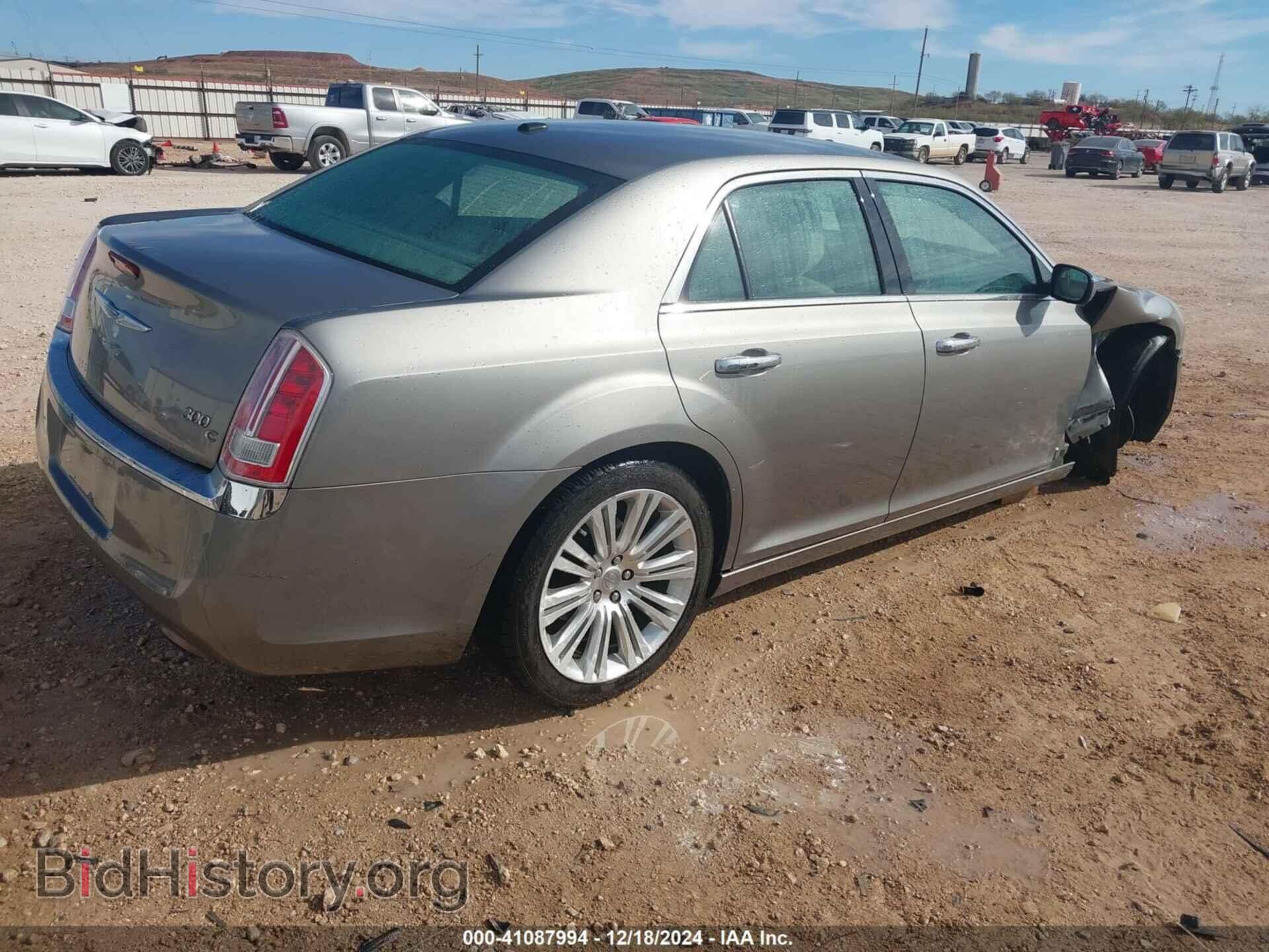 2014 CHRYSLER 300C - VIN: 2C3CCAEG0EH337131 - Фото 4