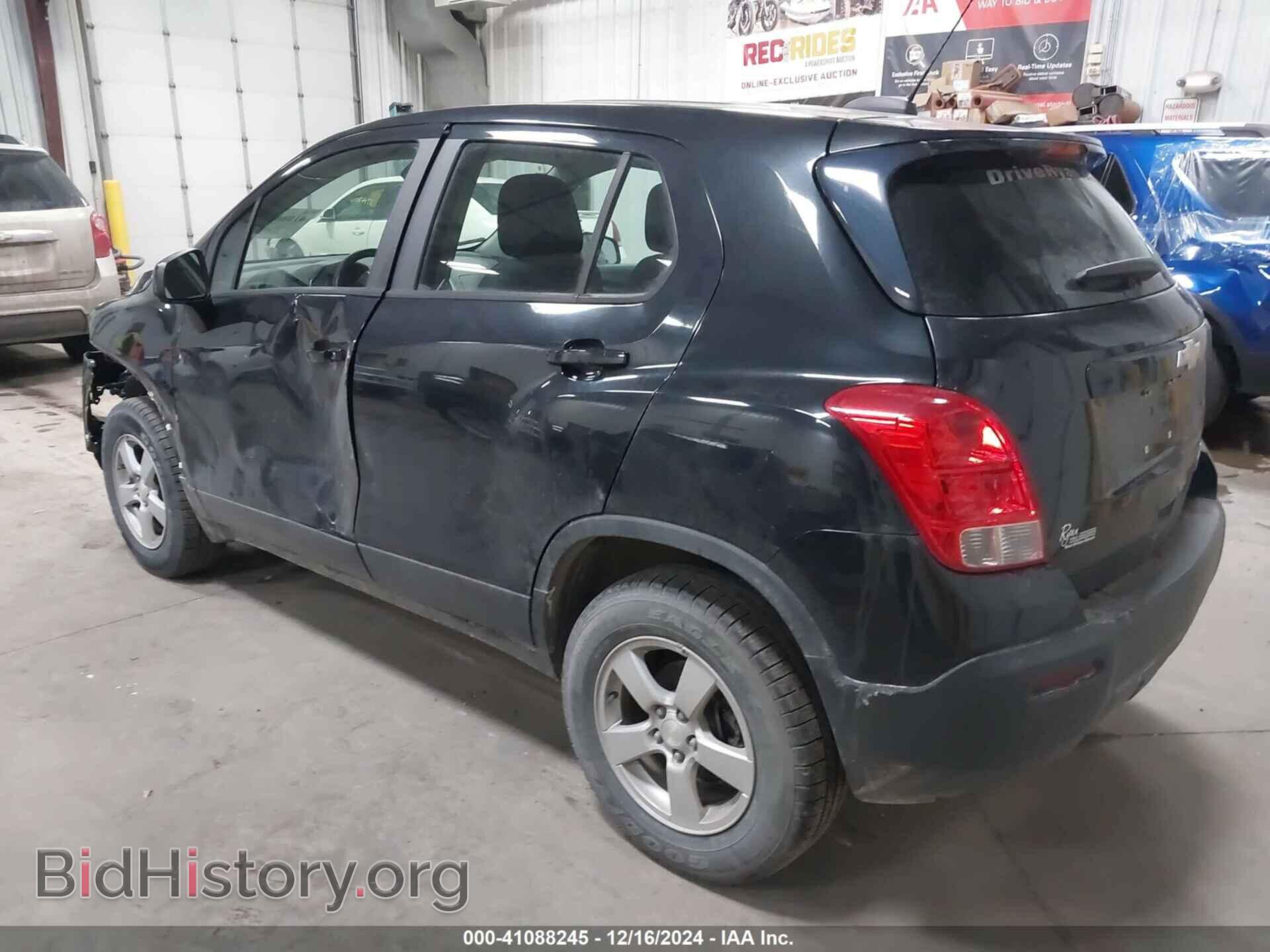 2015 CHEVROLET TRAX - VIN: 3GNCJPSB6FL218416 - Фото 3