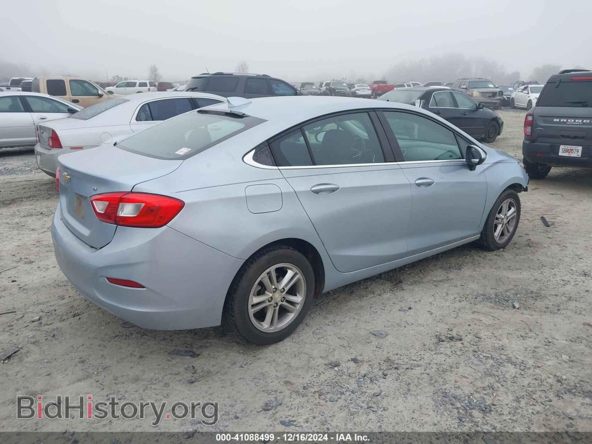 2017 CHEVROLET CRUZE - VIN: 1G1BE5SM2H7190077 - Фото 4