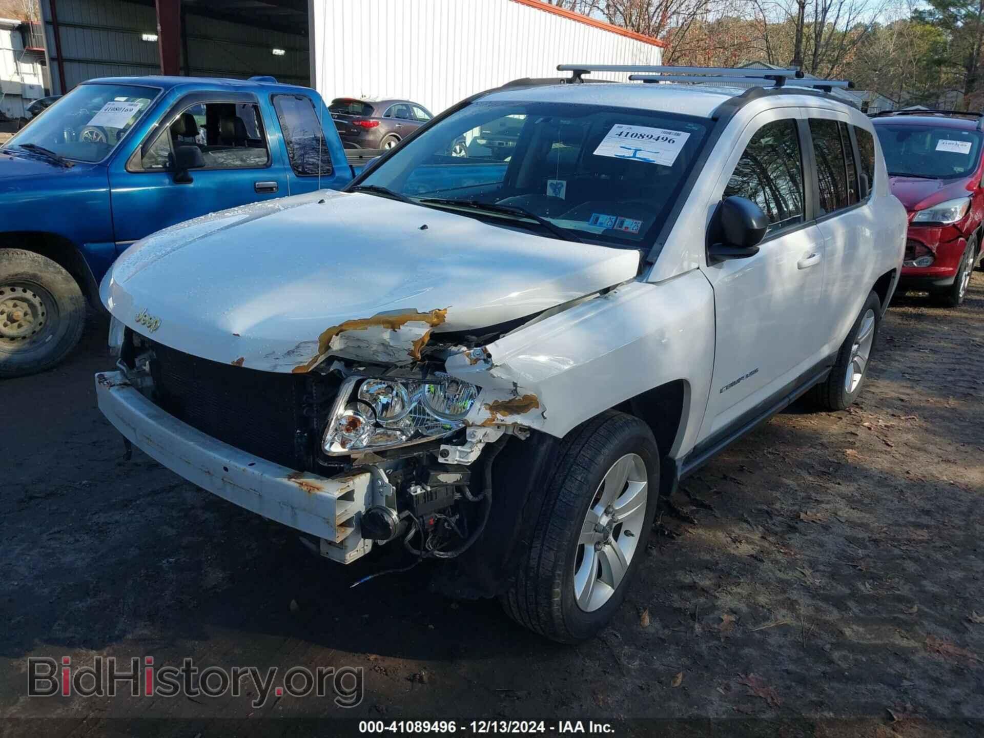 2011 JEEP COMPASS - VIN: 1J4NF1FB3BD266573 - Фото 2