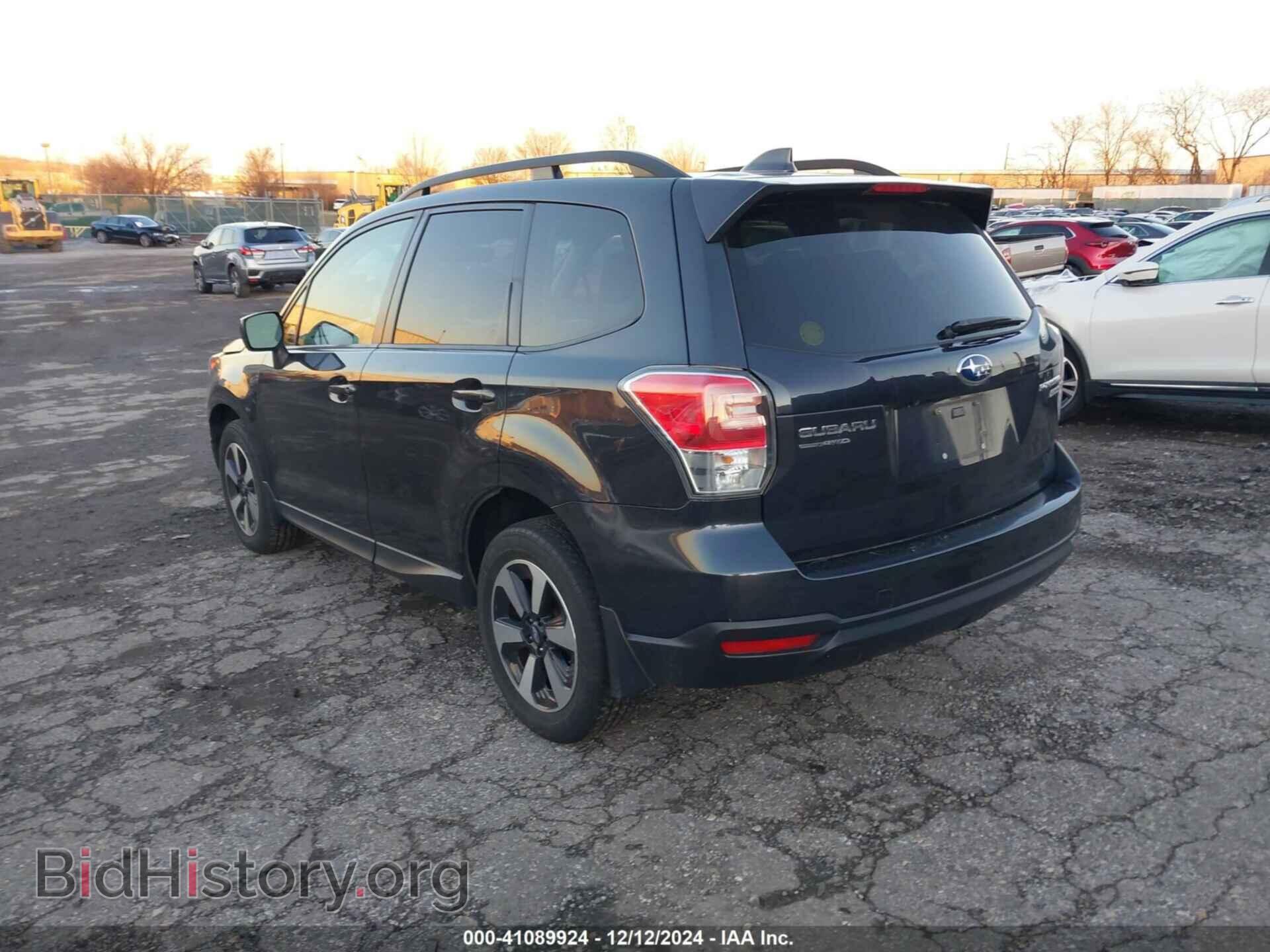 2017 SUBARU FORESTER - VIN: JF2SJAEC2HH524215 - Фото 3