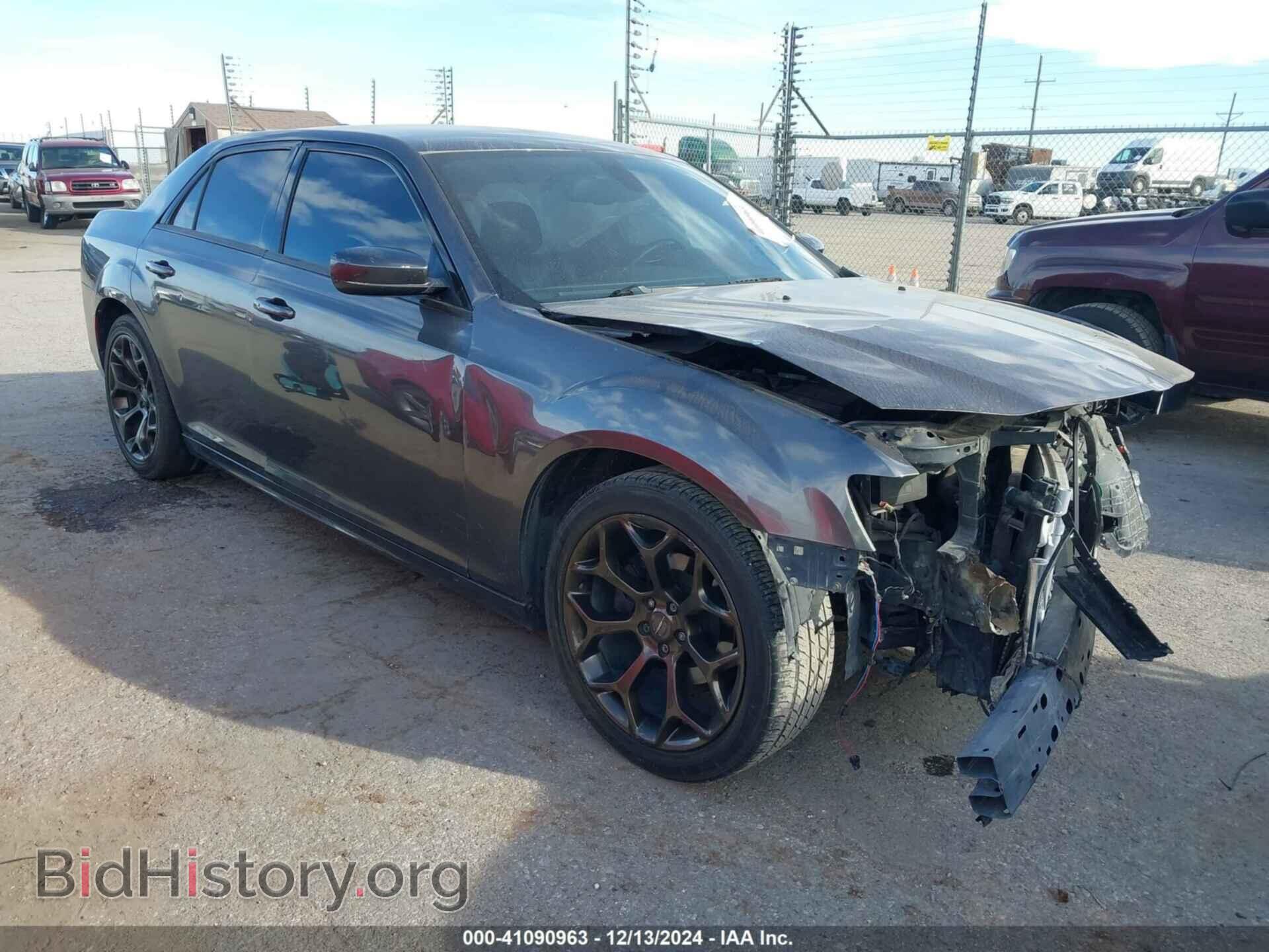 Фотография 2C3CCABG8GH313392 - CHRYSLER 300 2016