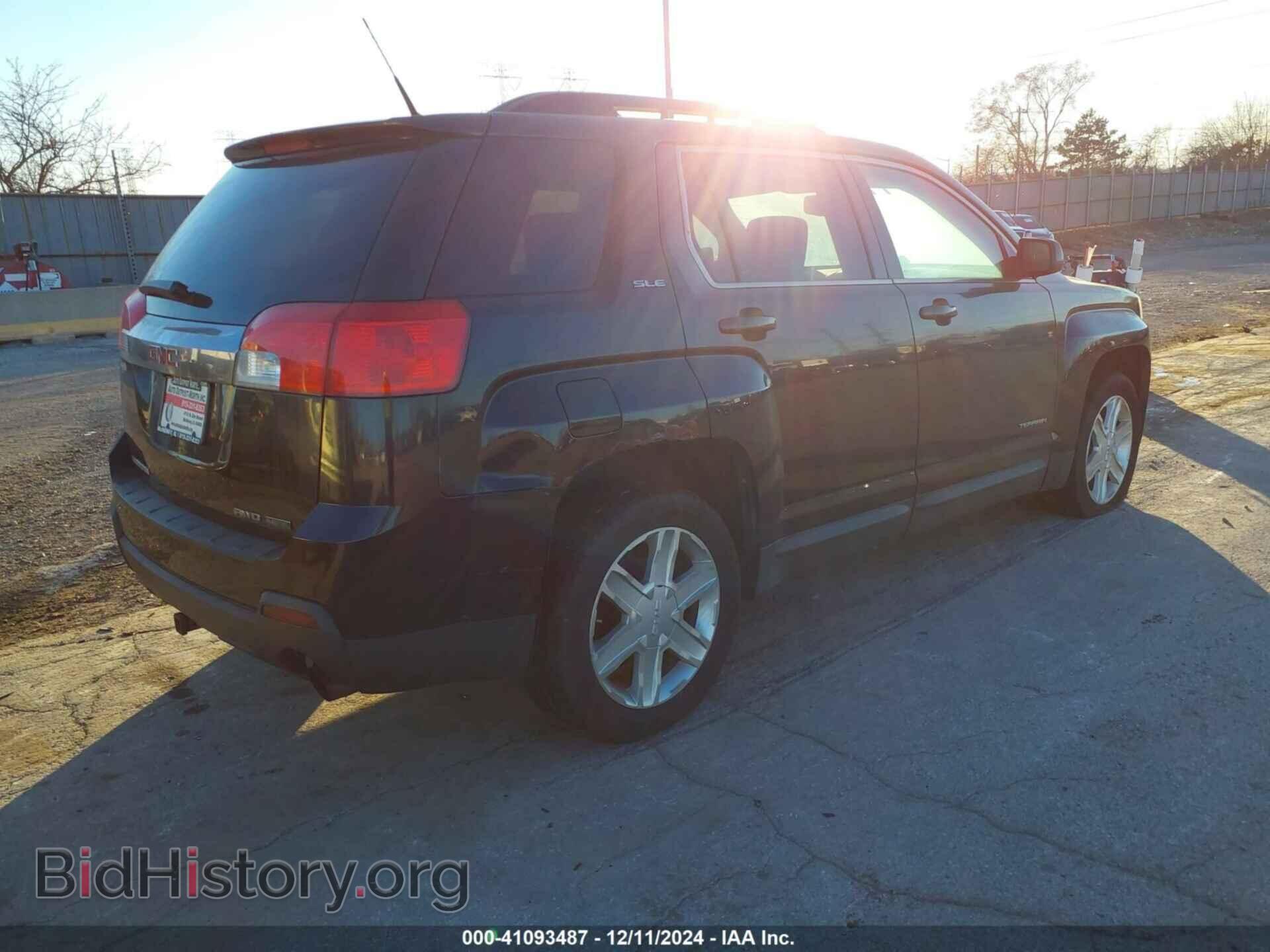2011 GMC TERRAIN - VIN: 2CTFLTE55B6213015 - Photo 4