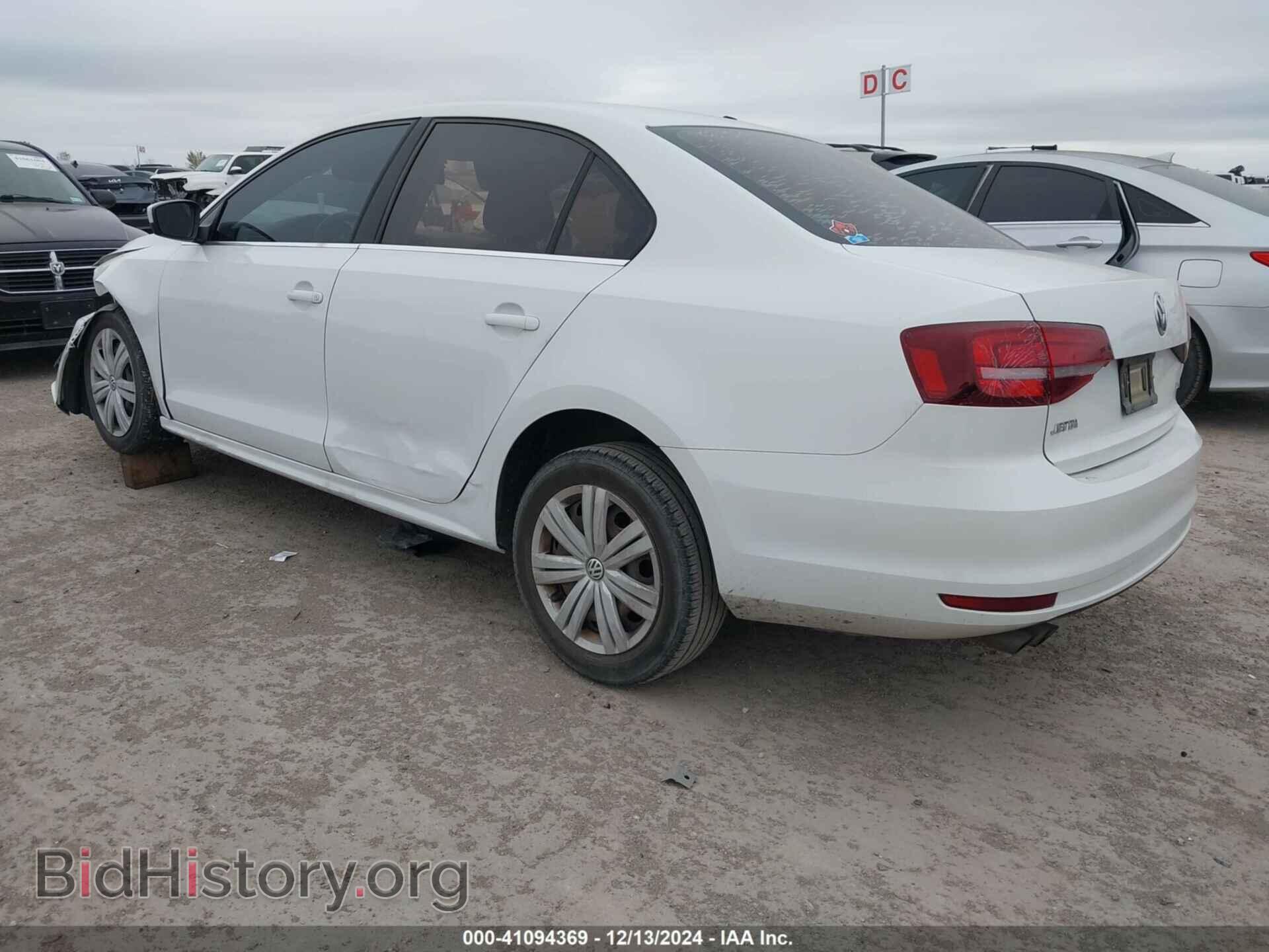 2017 VOLKSWAGEN JETTA - VIN: 3VW2B7AJXHM350938 - Фото 3