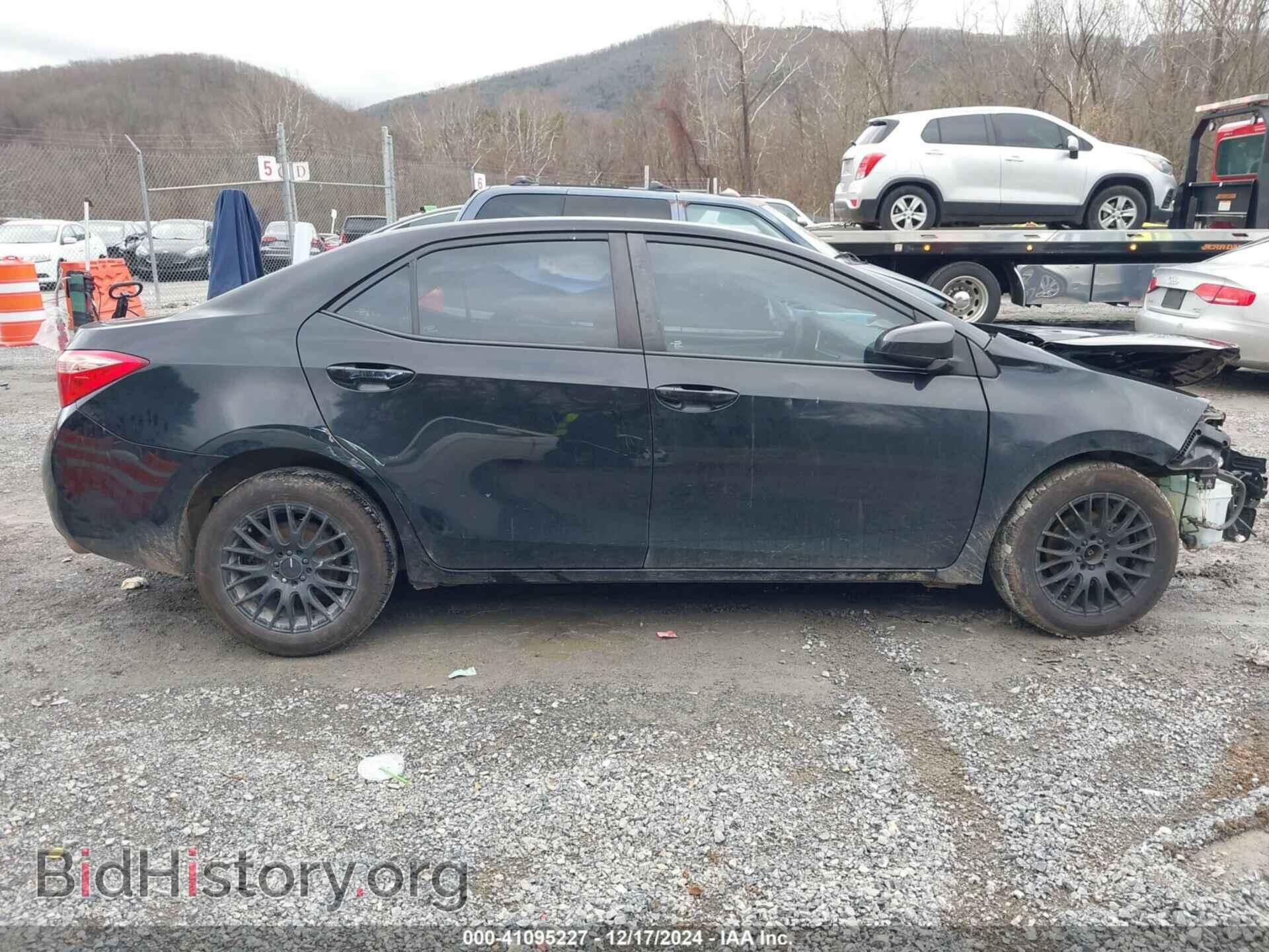 2017 TOYOTA COROLLA - VIN: 5YFBURHE7HP724366 - Фото 13