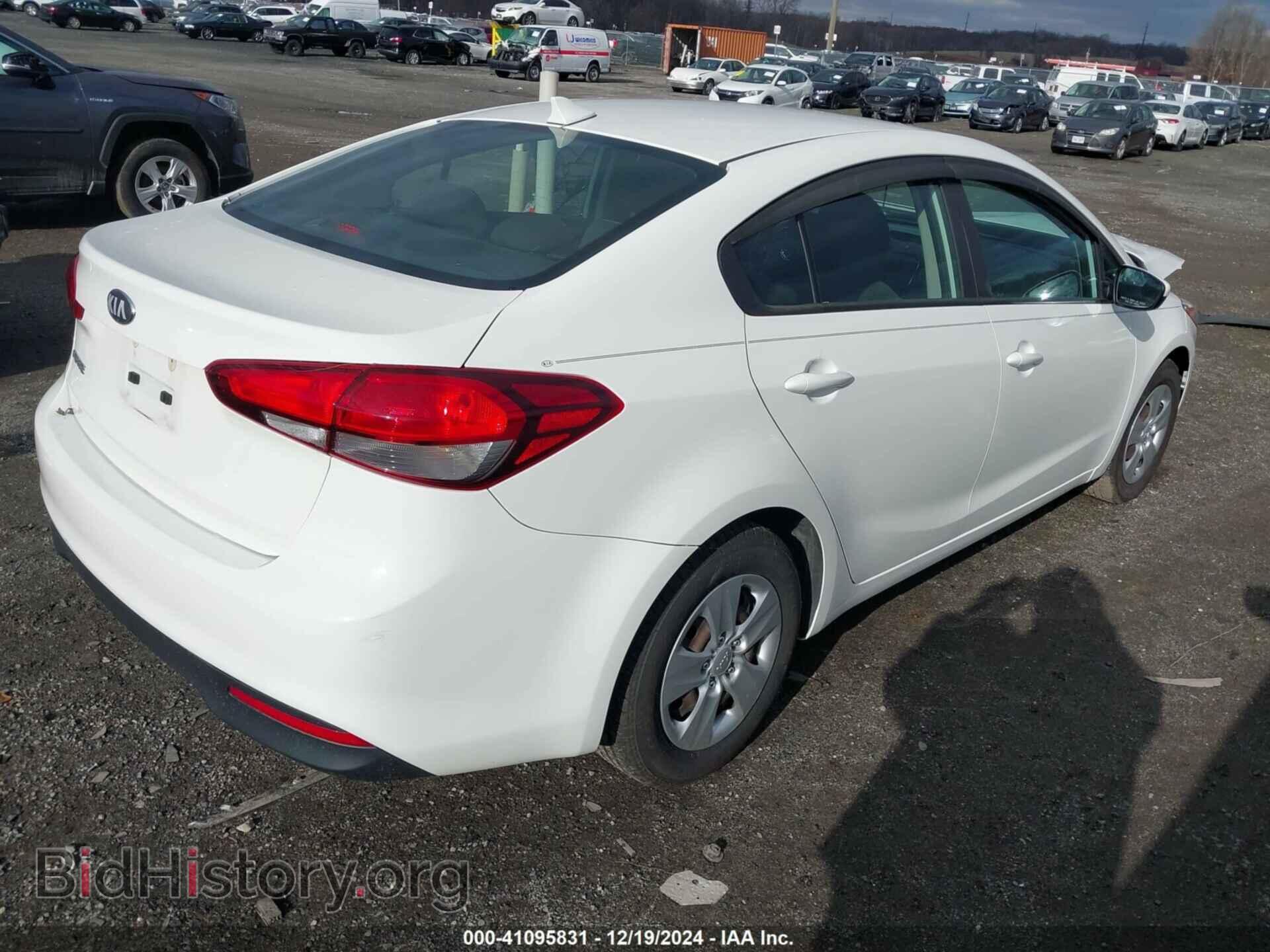2017 KIA FORTE - VIN: 3KPFK4A73HE006627 - Фото 4