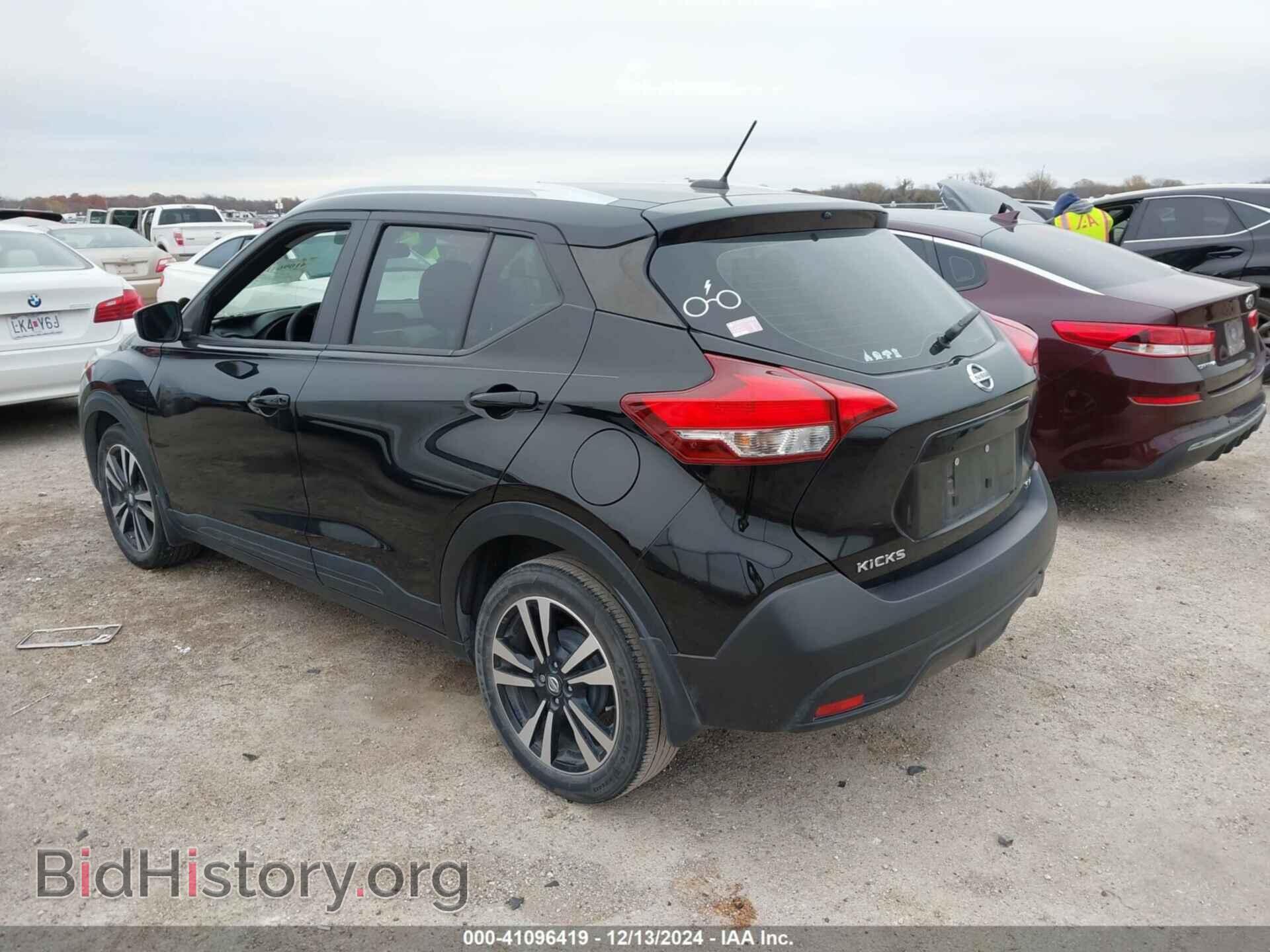 2019 NISSAN KICKS - VIN: 3N1CP5CU3KL520089 - Фото 3