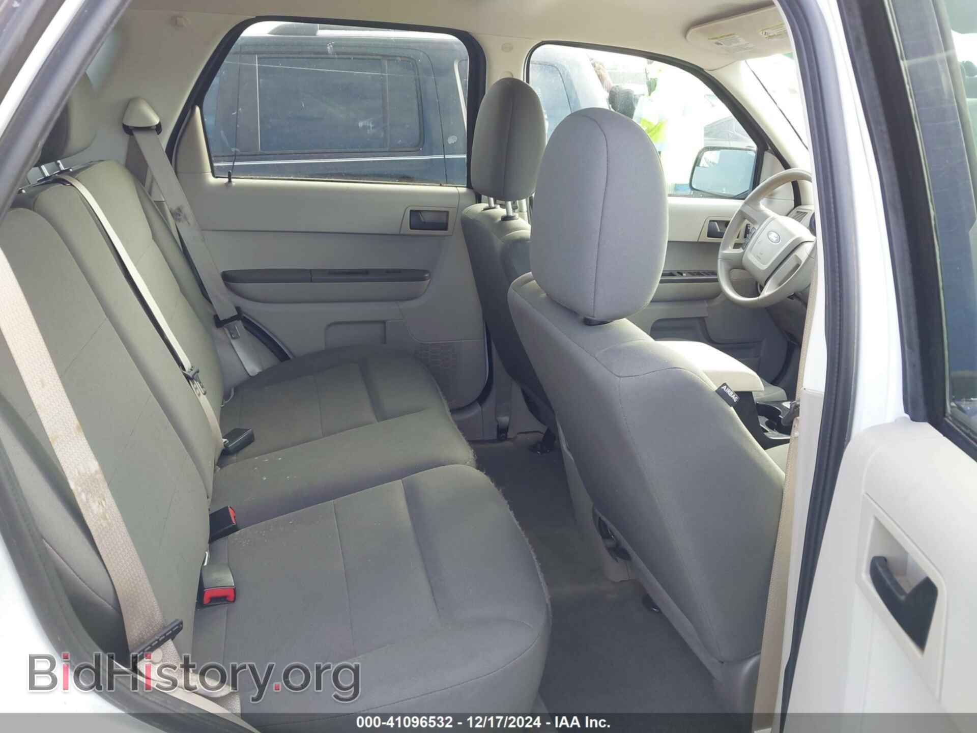 2011 FORD ESCAPE - VIN: 1FMCU0C75BKB04206 - Фото 8