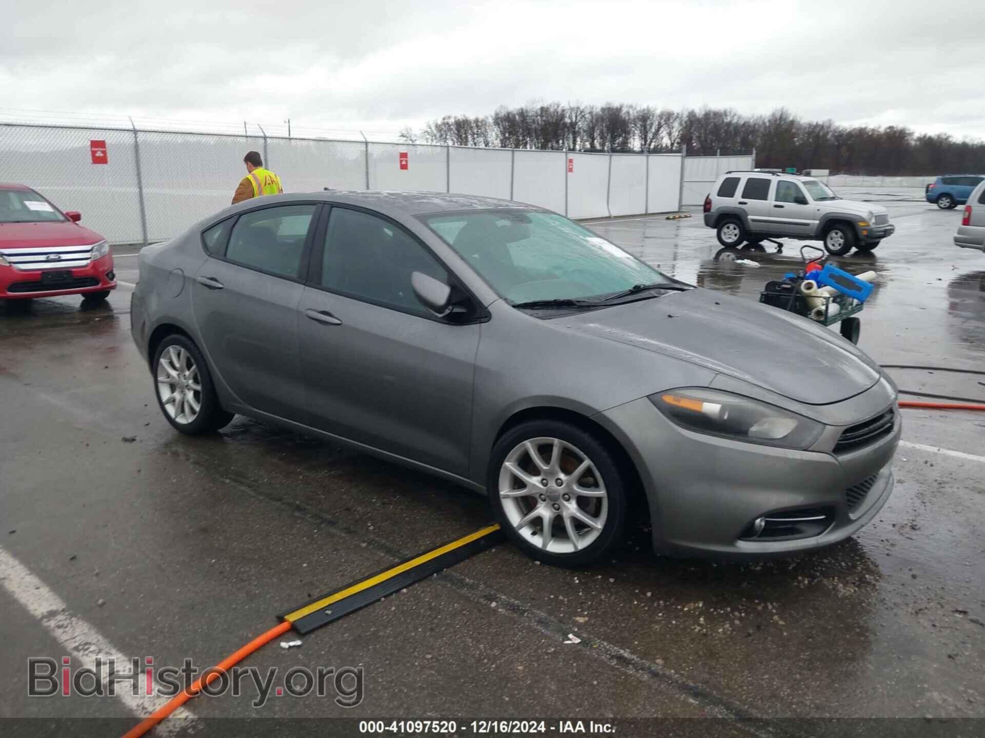 Photo 1C3CDFBA4DD310505 - DODGE DART 2013