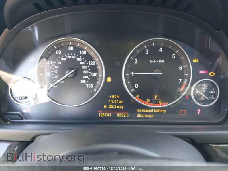 2011 BMW 528I (VIN WBAFR1C57BC739507) — photo 7 of 16