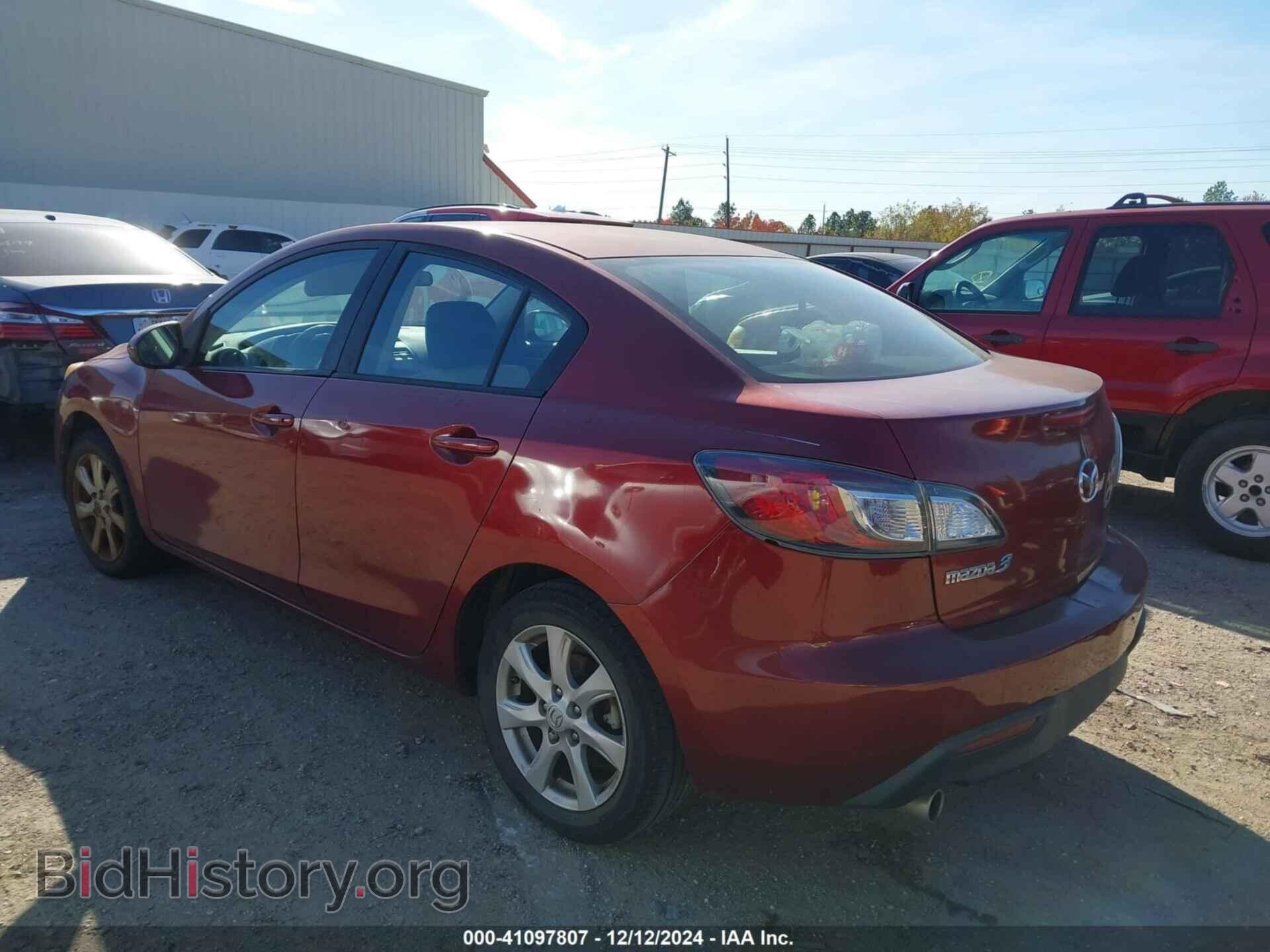 2011 MAZDA MAZDA3 - VIN: JM1BL1VF5B1495084 - Фото 3