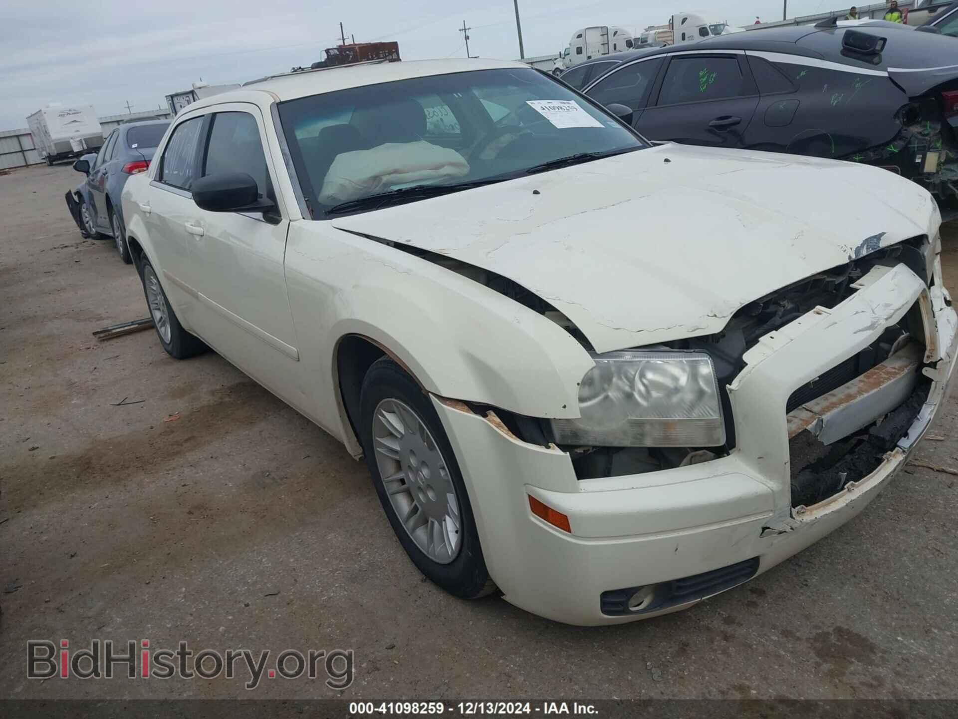 Photo 2C3JA43R05H604285 - CHRYSLER 300 2005