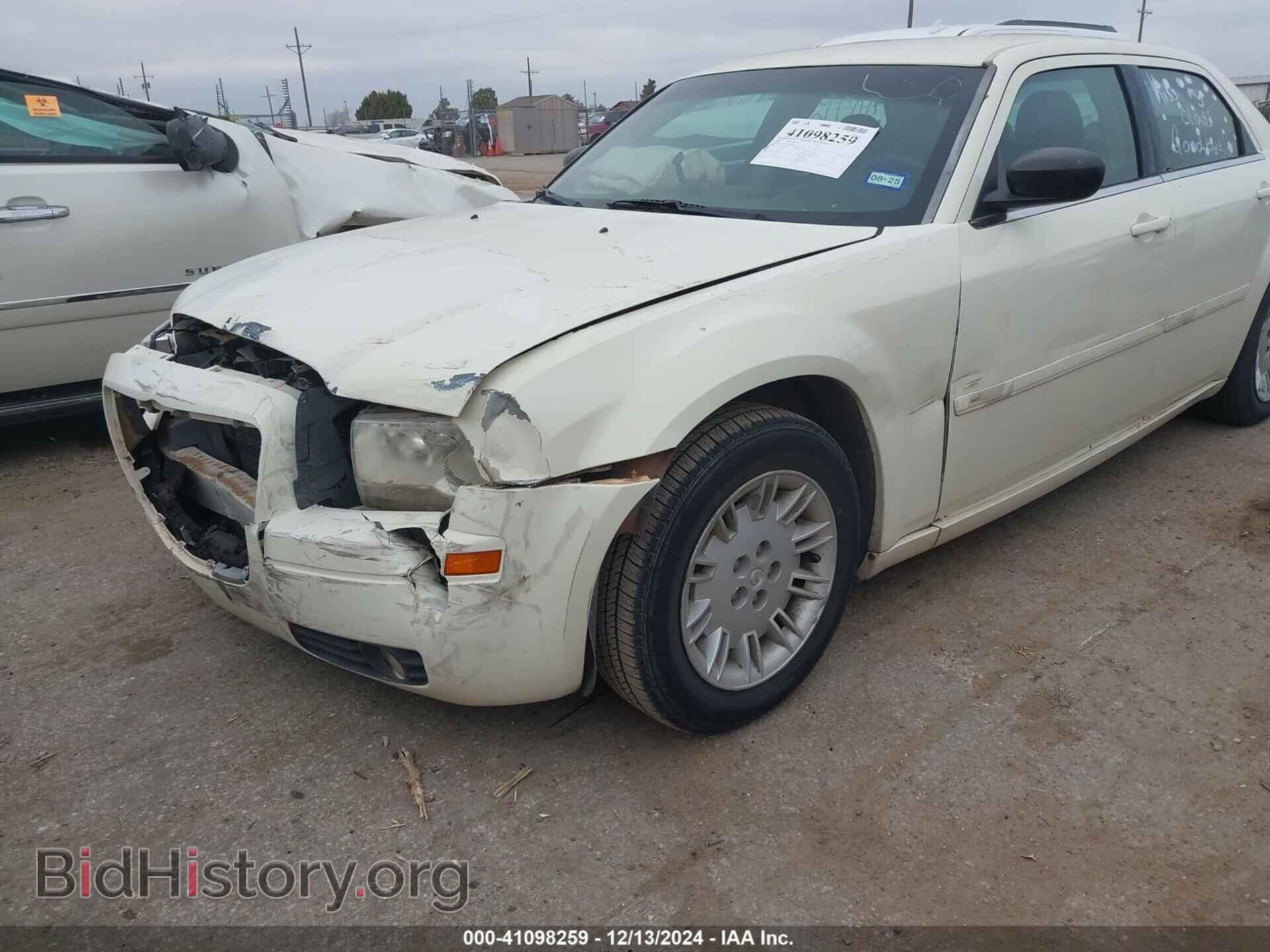 2005 CHRYSLER 300 - VIN: 2C3JA43R05H604285 - Фото 6