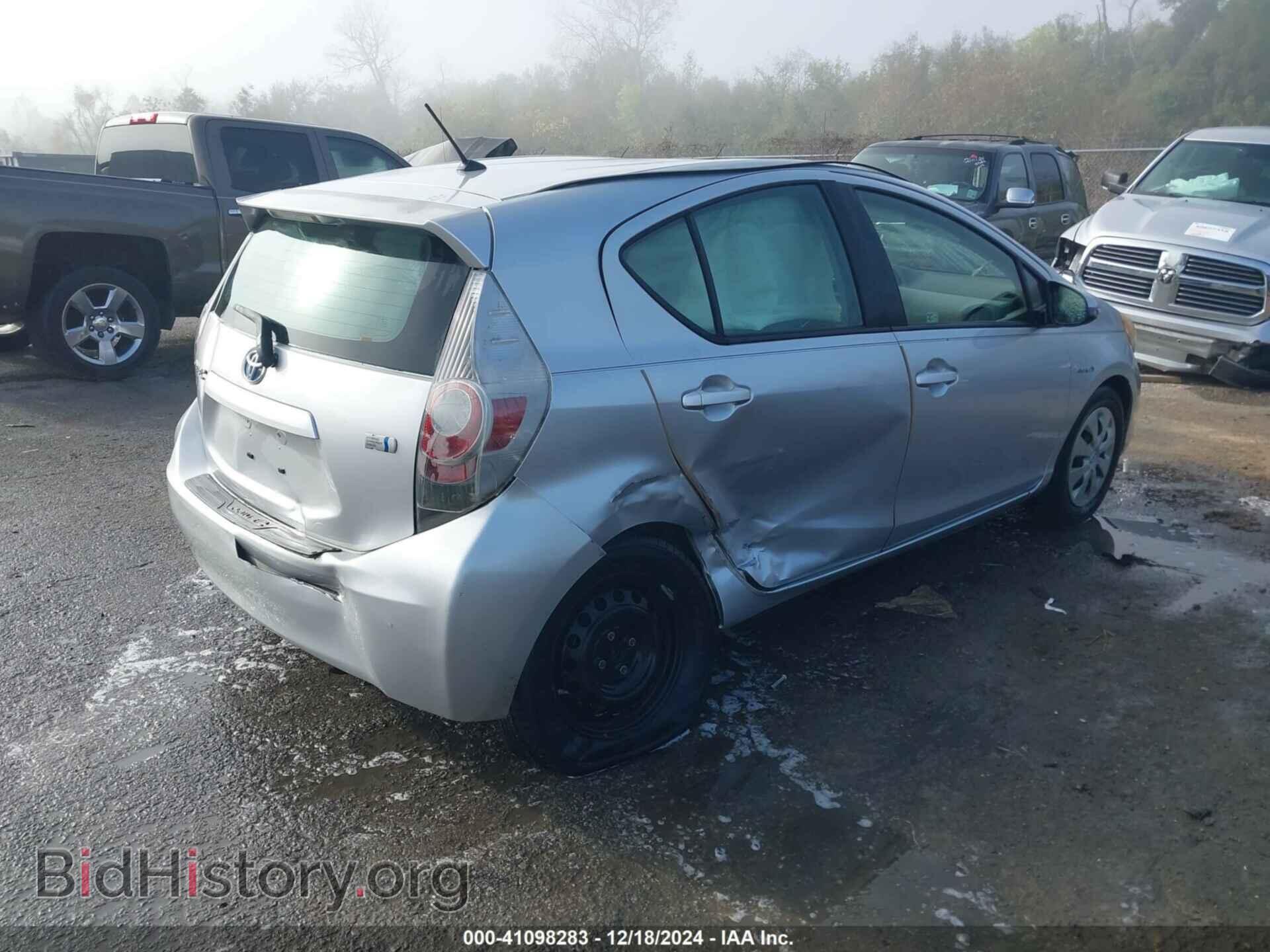 2012 TOYOTA PRIUS C - VIN: JTDKDTB30C1504021 - Фото 4