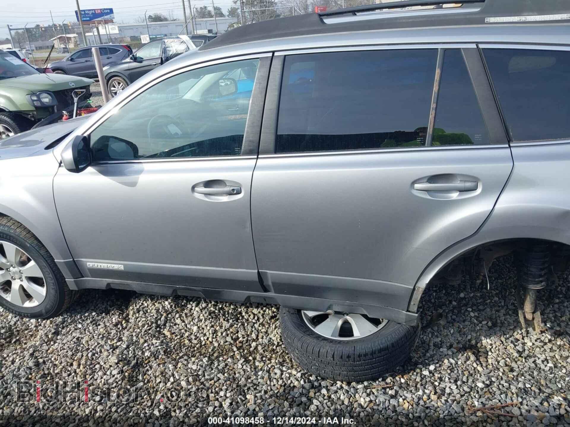 2011 SUBARU OUTBACK - VIN: 4S4BRBLC0B3380826 - Фото 14
