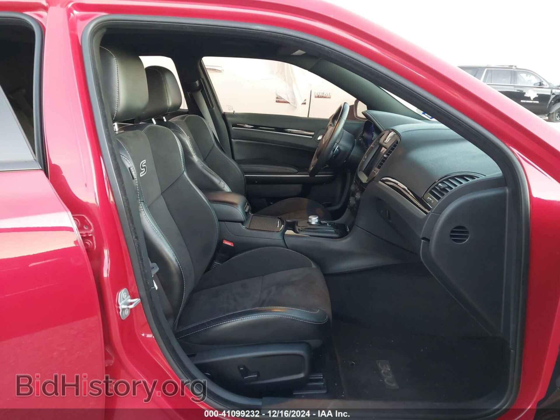 2017 CHRYSLER 300 - VIN: 2C3CCABTXHH635594 - Фото 5