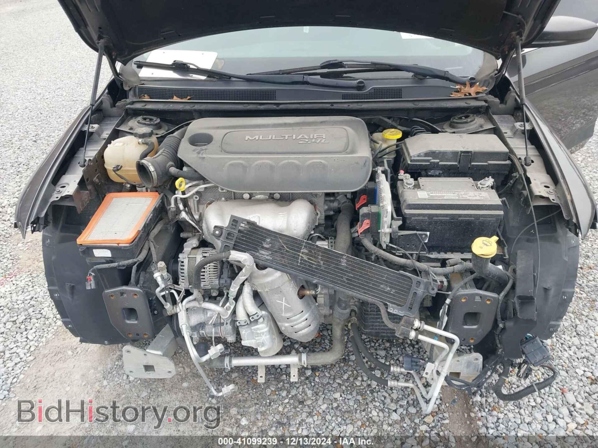 2016 CHRYSLER 200 - VIN: 1C3CCCAB8GN146606 - Фото 10