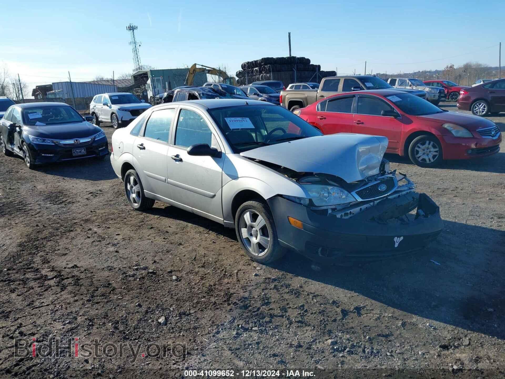 Photo 1FAHP34N27W273914 - FORD FOCUS 2007