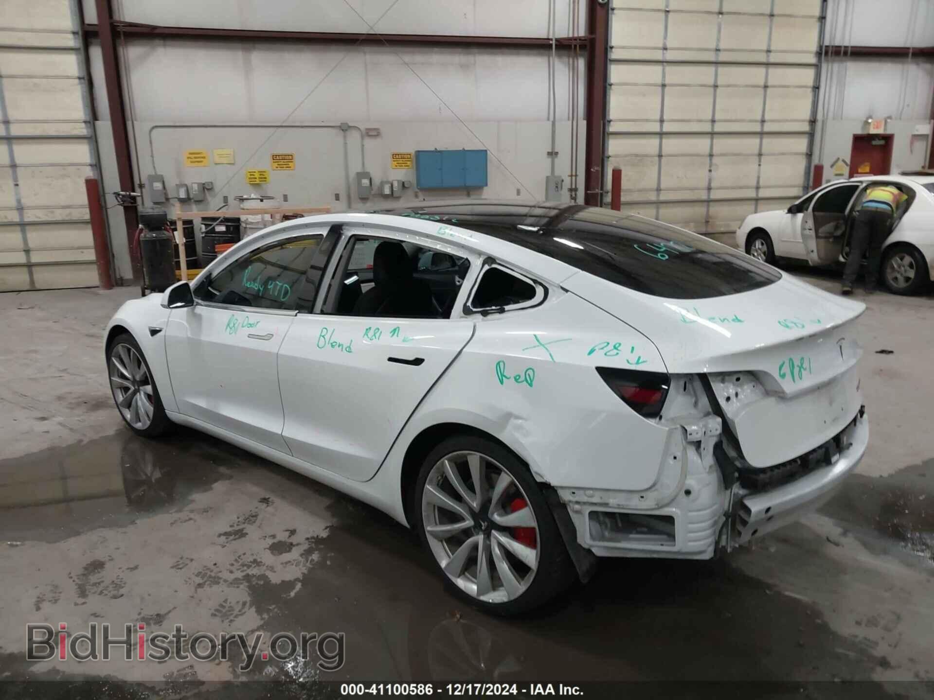 2018 TESLA MODEL 3 - VIN: 5YJ3E1EB3JF084493 - Фото 3