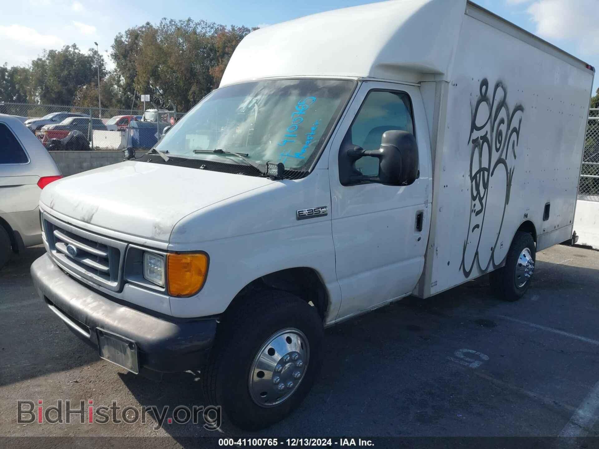 2007 FORD E-350 CUTAWAY - VIN: 1FDSE35L87DA30828 - Фото 2